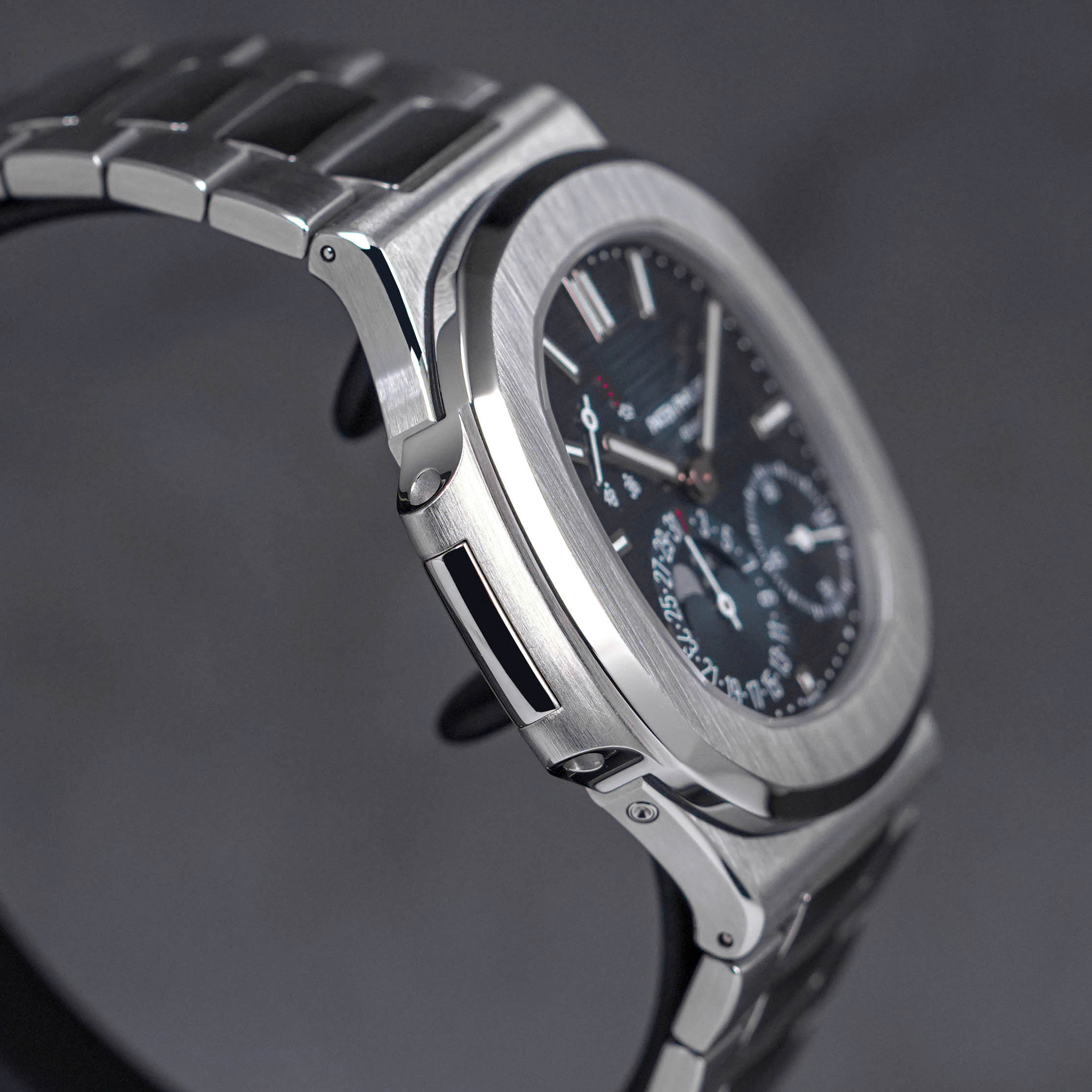 NAUTILUS 57121A MOONPHASE BLUE DIAL (2023)