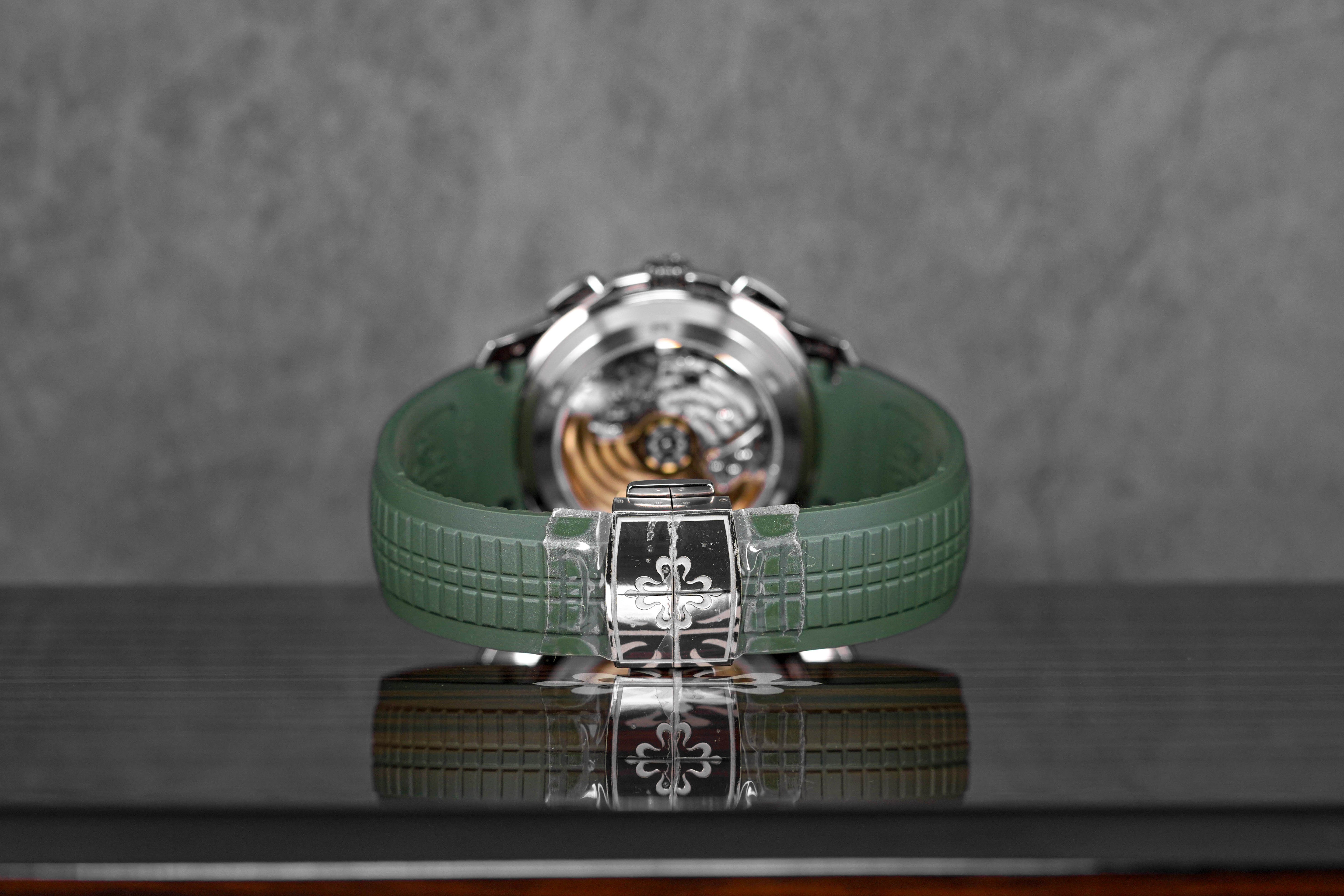 AQUANAUT 5968G WHITEGOLD KHAKI GREEN DIAL (2023)