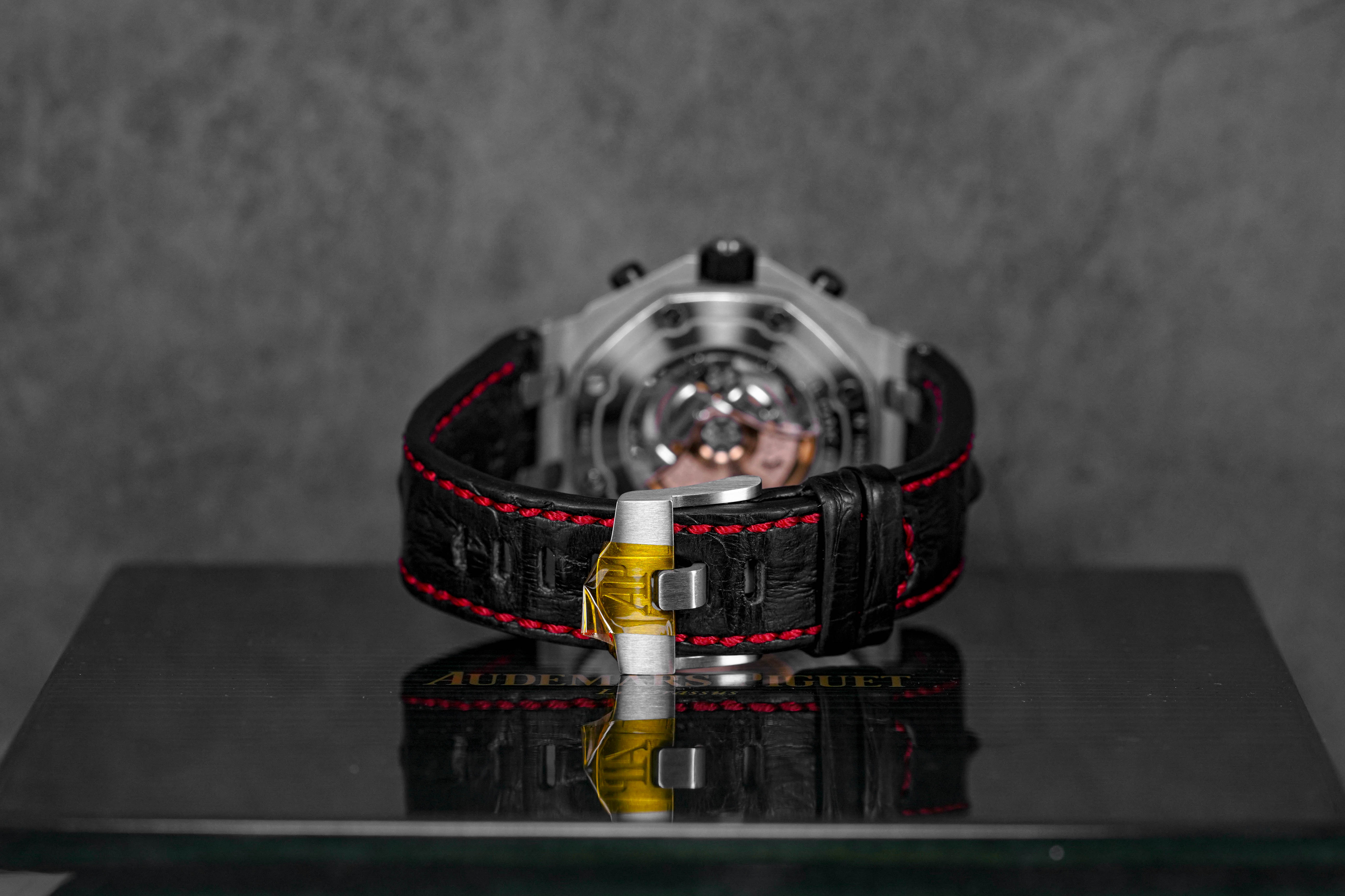 ROYAL OAK OFFSHORE CHRONOGRAPH 42MM 'BLACK RED' (2016)