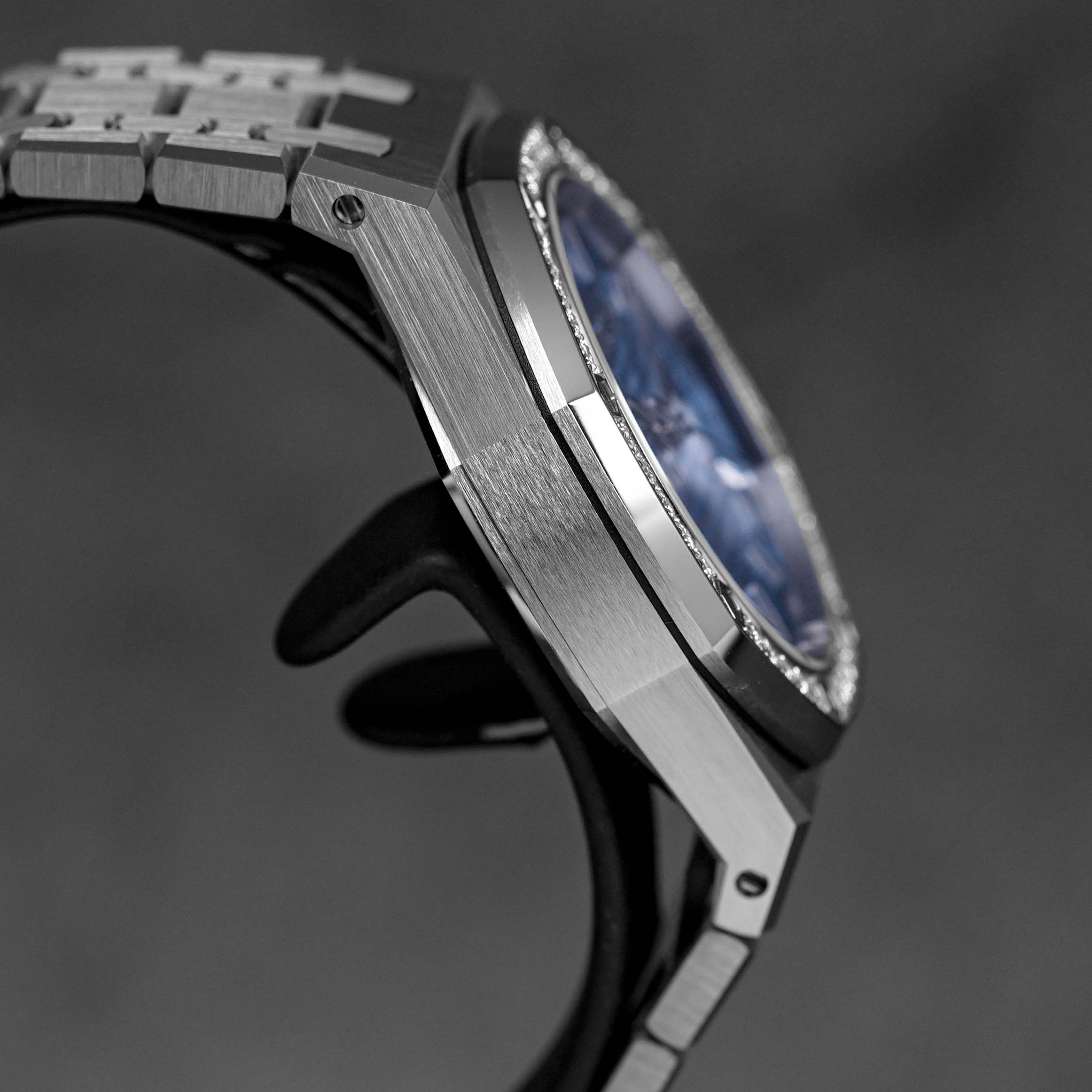 ROYAL OAK 34MM ICE BLUE DIAL DIAMOND BEZEL (2023)