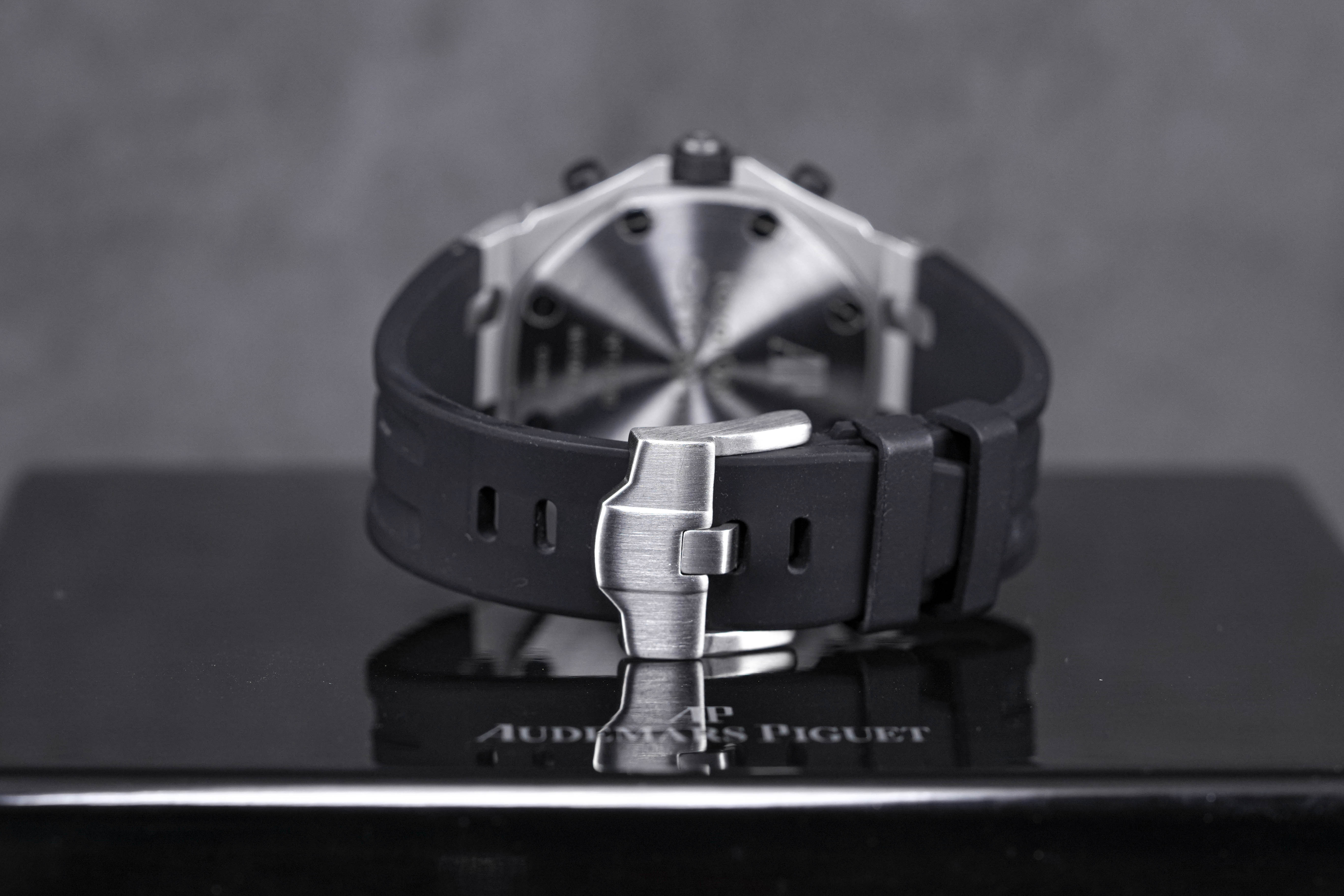 ROYAL OAK OFFSHORE CHRONOGRAPH 42MM RUBBERCLAD BLACK DIAL (2009)