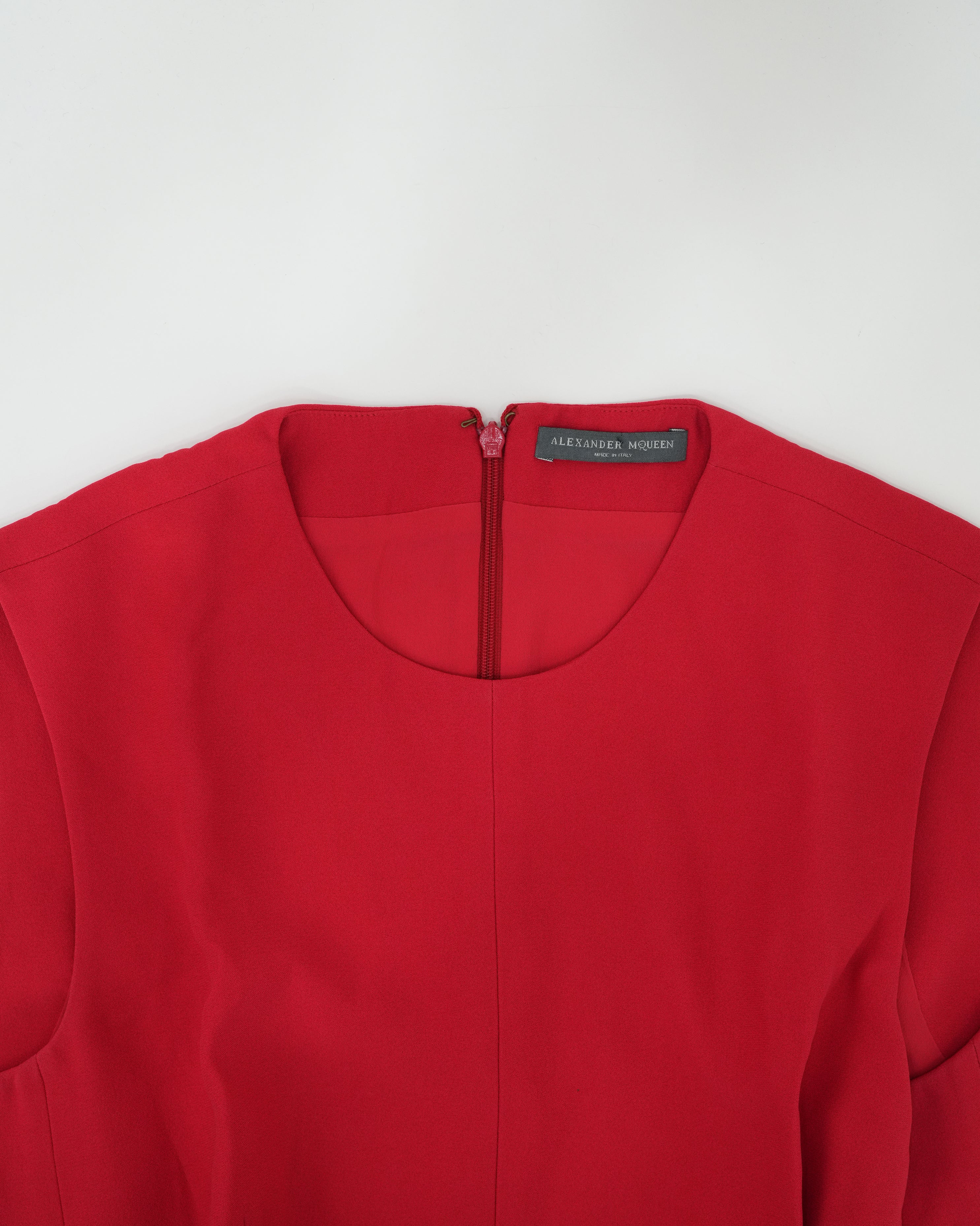 RED LINED TOP SIZE 42