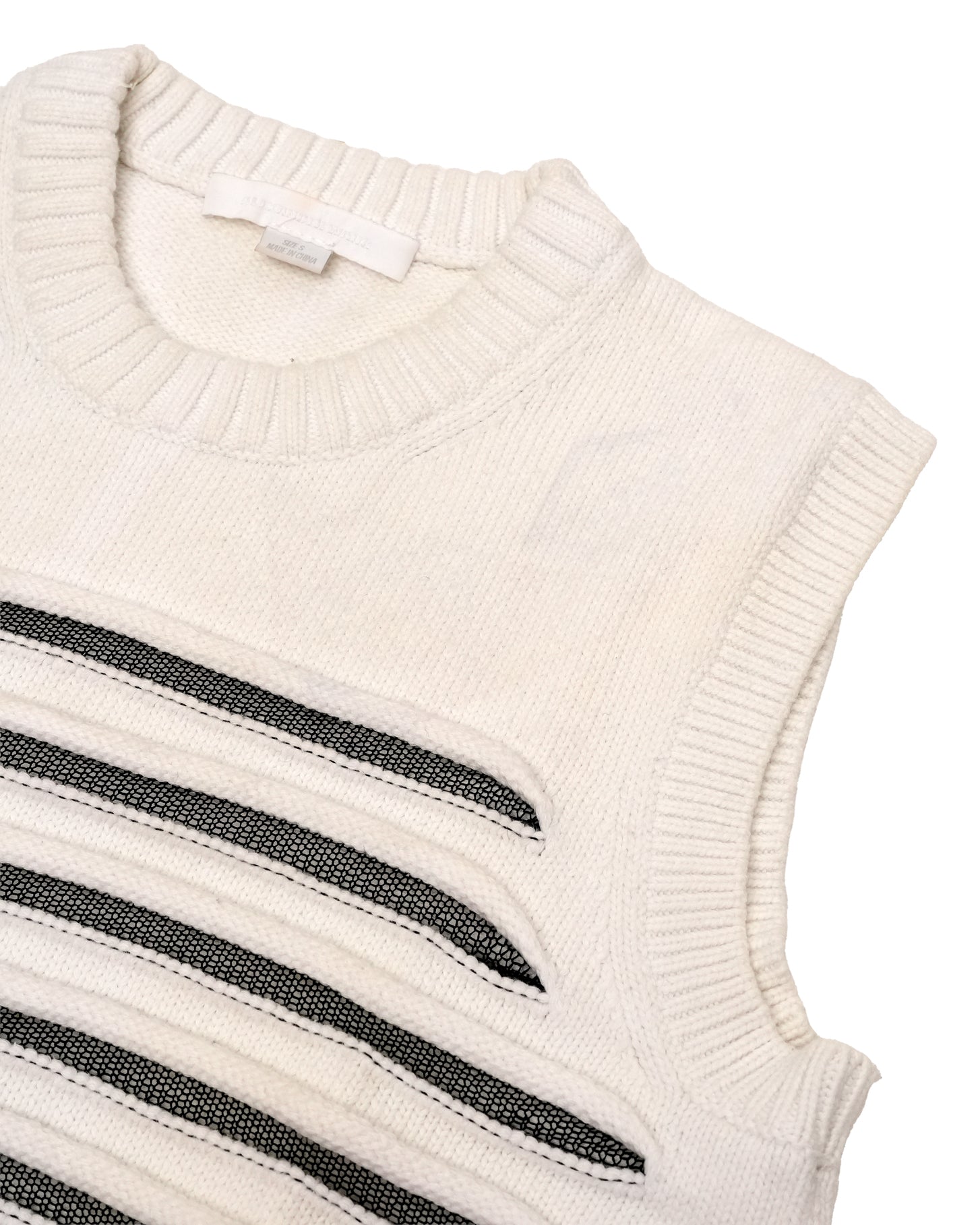 STRIPED KNITTED WHITE VEST – SIZE S