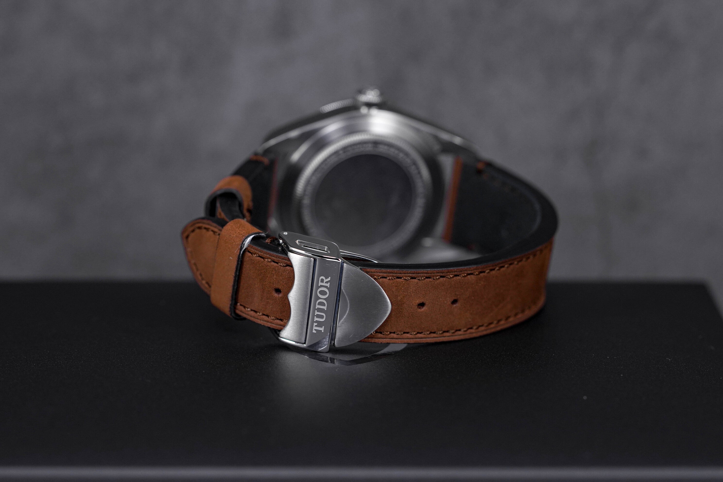 HERITAGE BLACK BAY 58 BLACK DIAL BROWN LEATHER STRAP (2020)