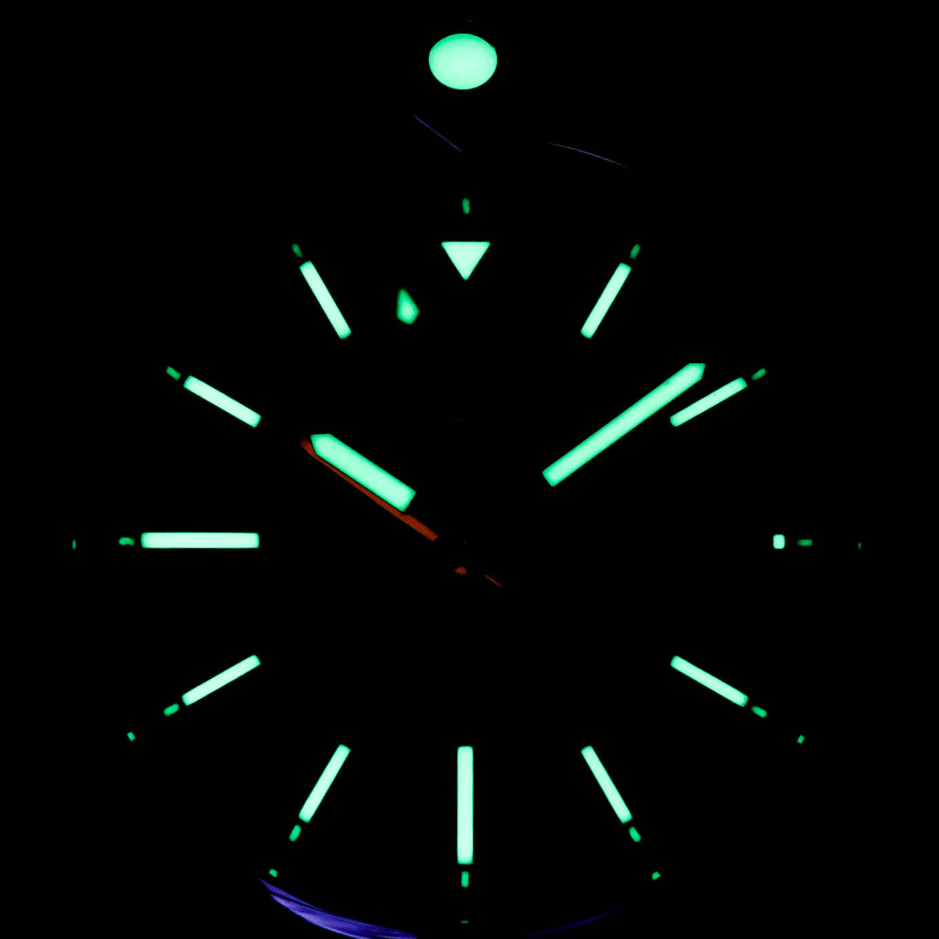 AVENGER AUTOMATIC 43MM STEEL BLACK DIAL (2022)