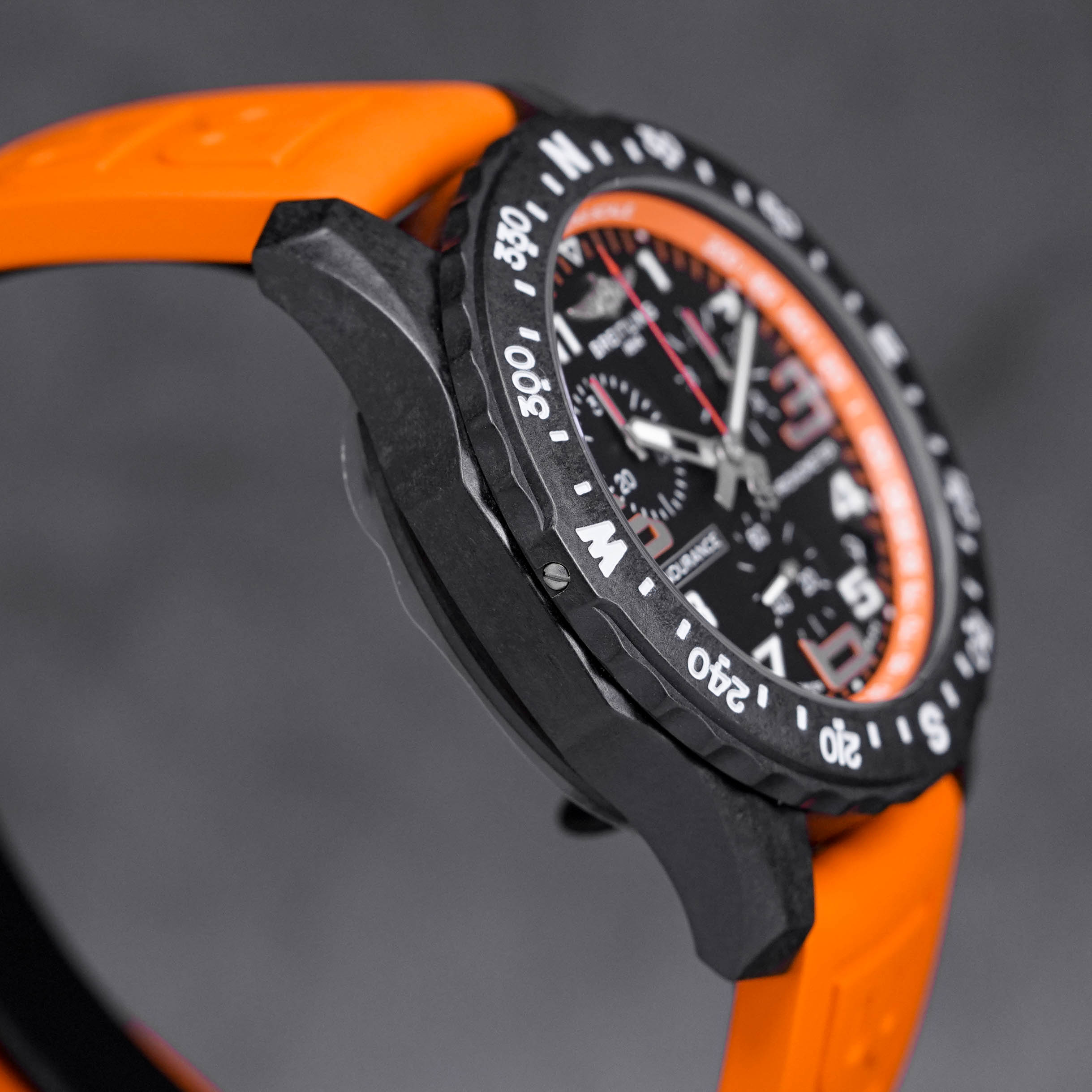 ENDURANCE PRO 44MM ORANGE (2023)