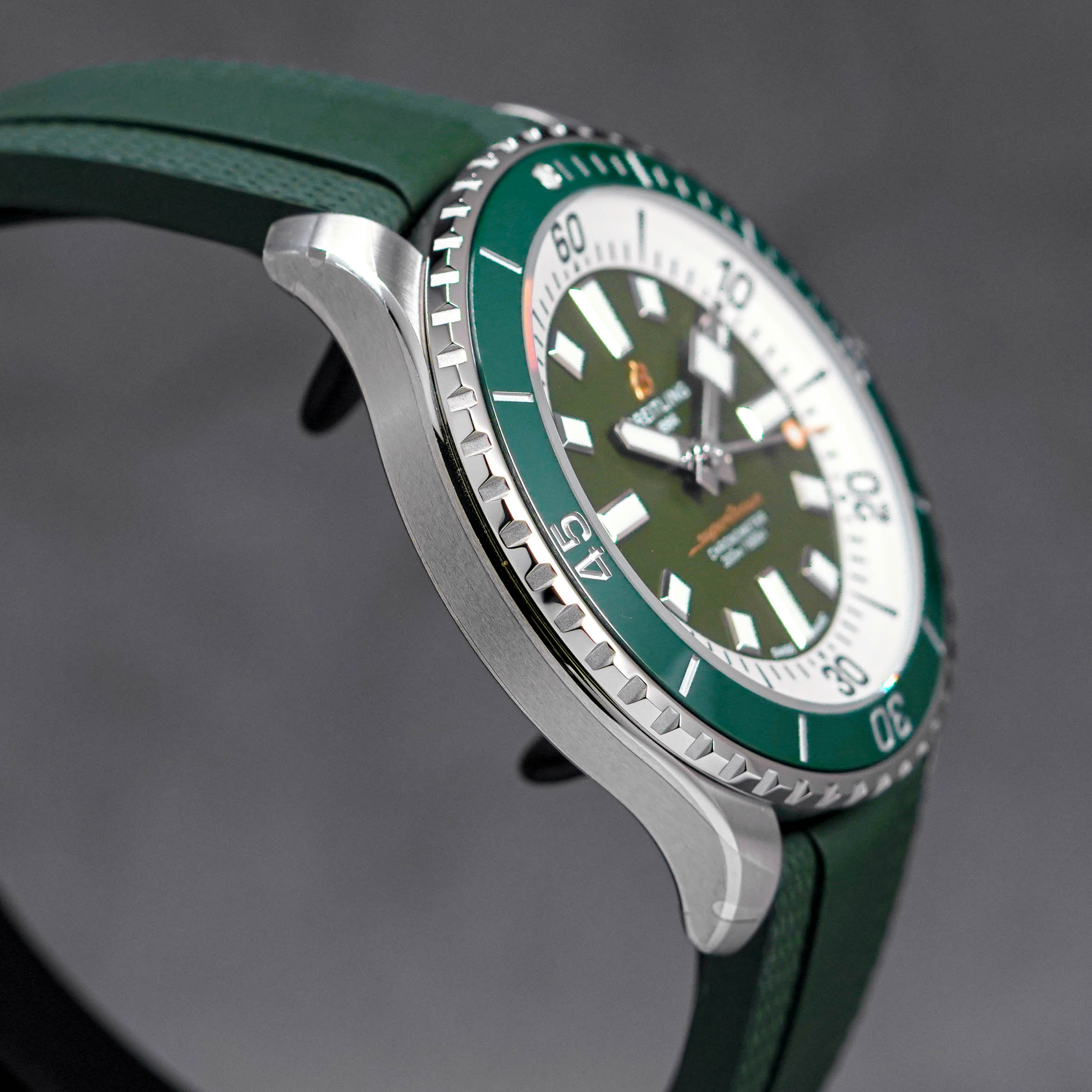 SUPEROCEAN AUTOMATIC 44MM GREEN (2023)
