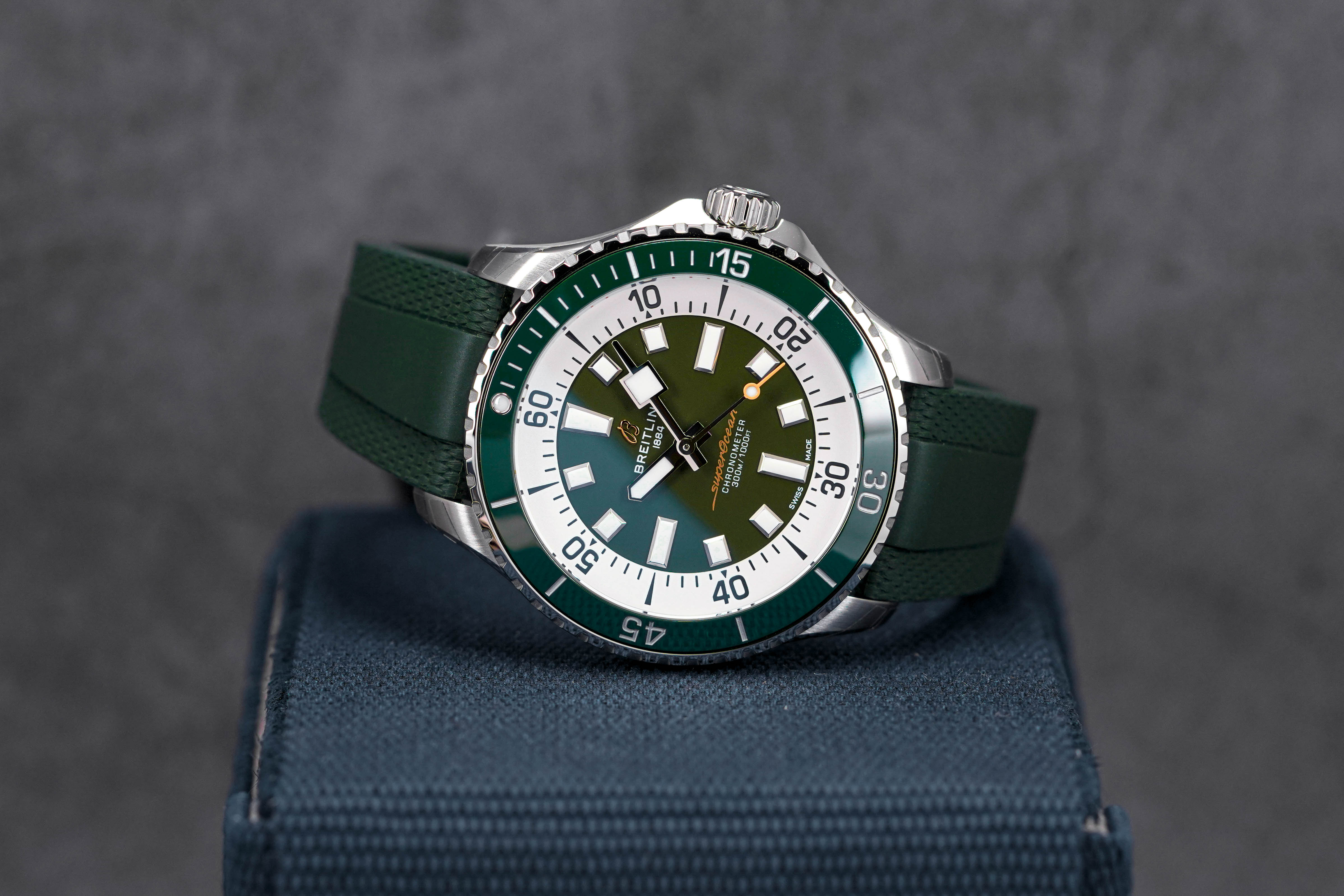 SUPEROCEAN AUTOMATIC 44MM GREEN (2023)