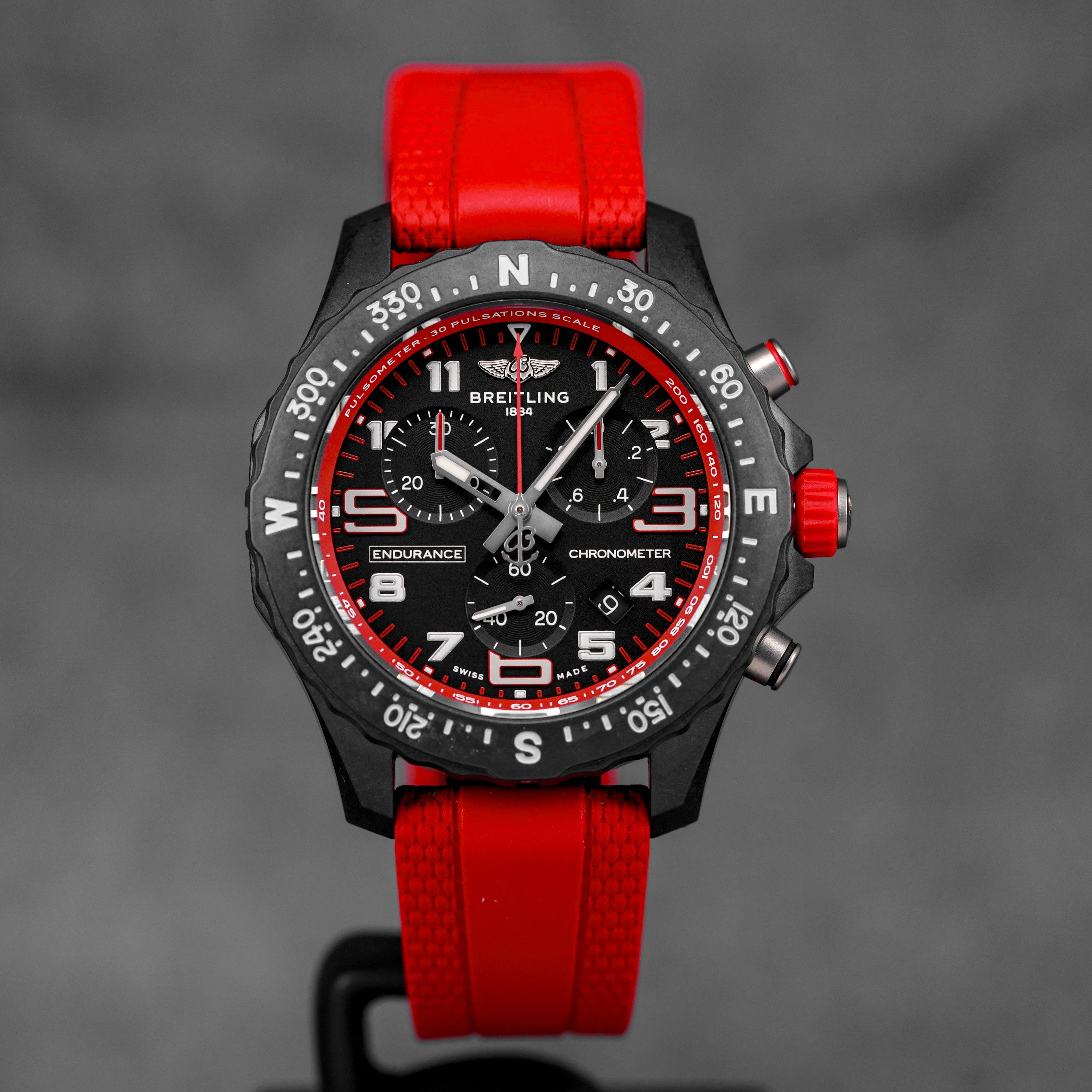 Harga Breitling Endurance Pro 38 Red