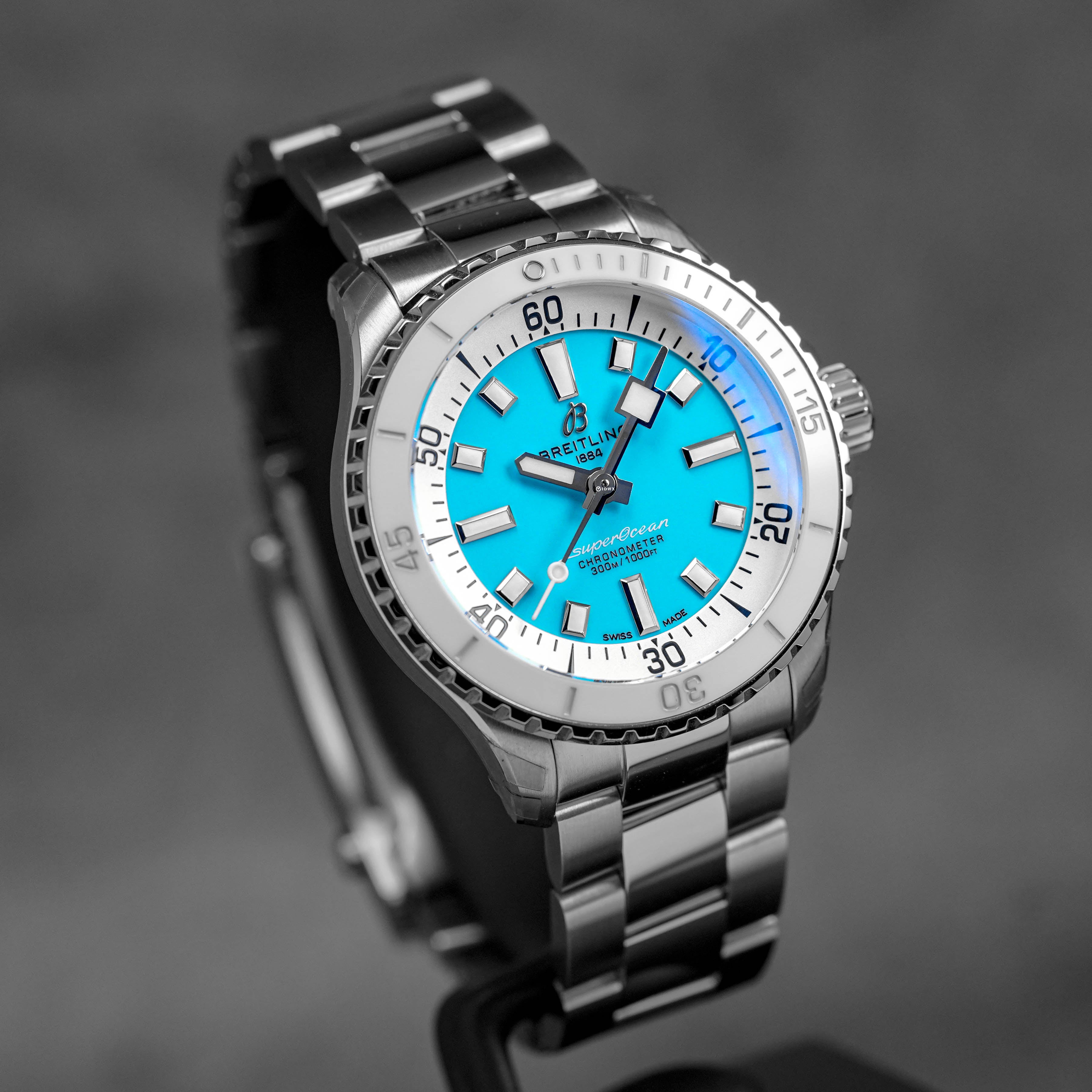 Harga Breitling Superocean Tiffany Blue