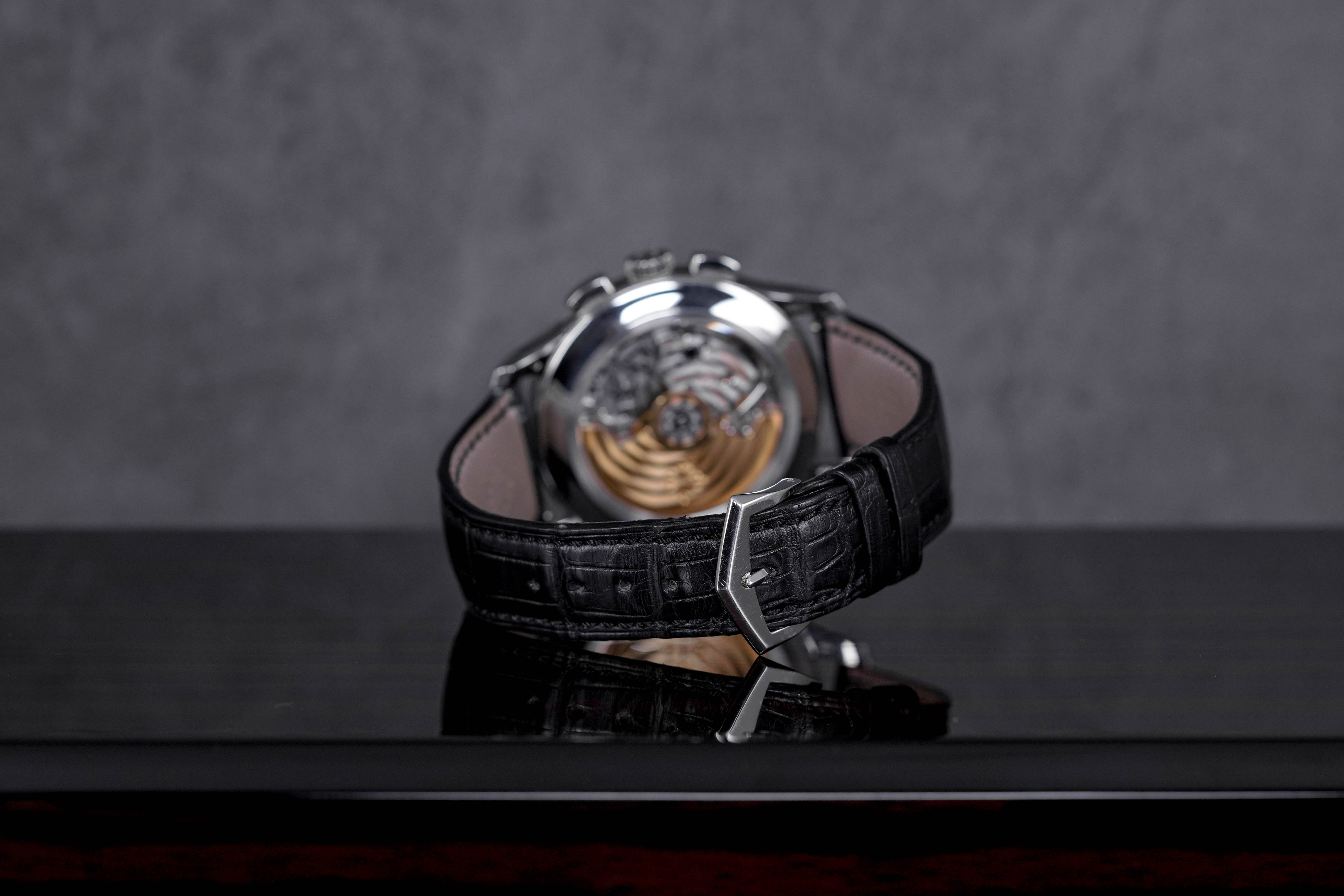 CALATRAVA 5905P ANNUAL CALENDAR PLATINUM BLACK DIAL (2017)