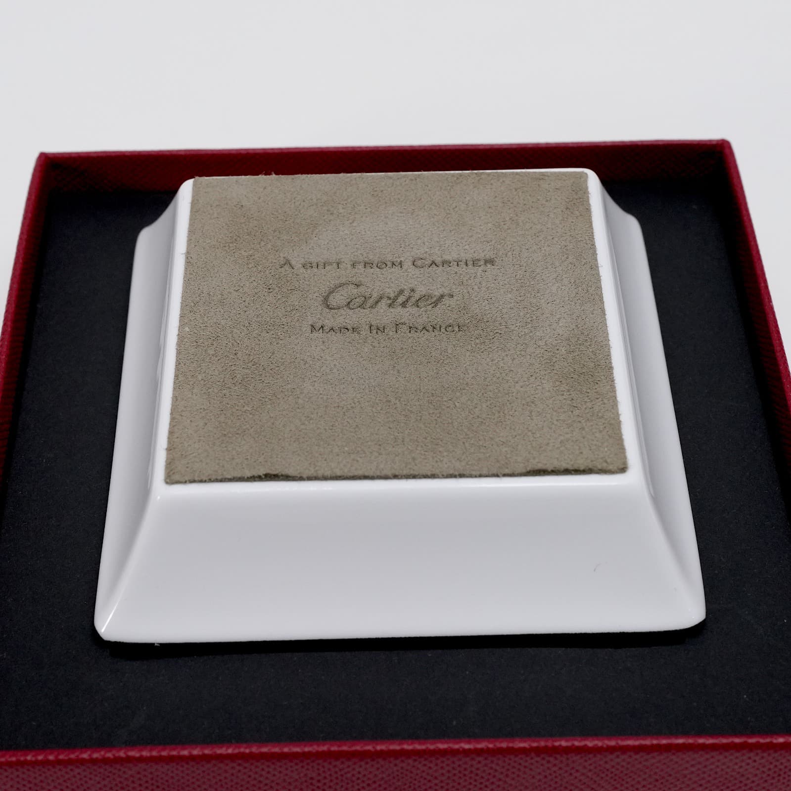 BLUE RIBBON PORCELAIN JEWELLERY TRAY (8CM X 8CM)