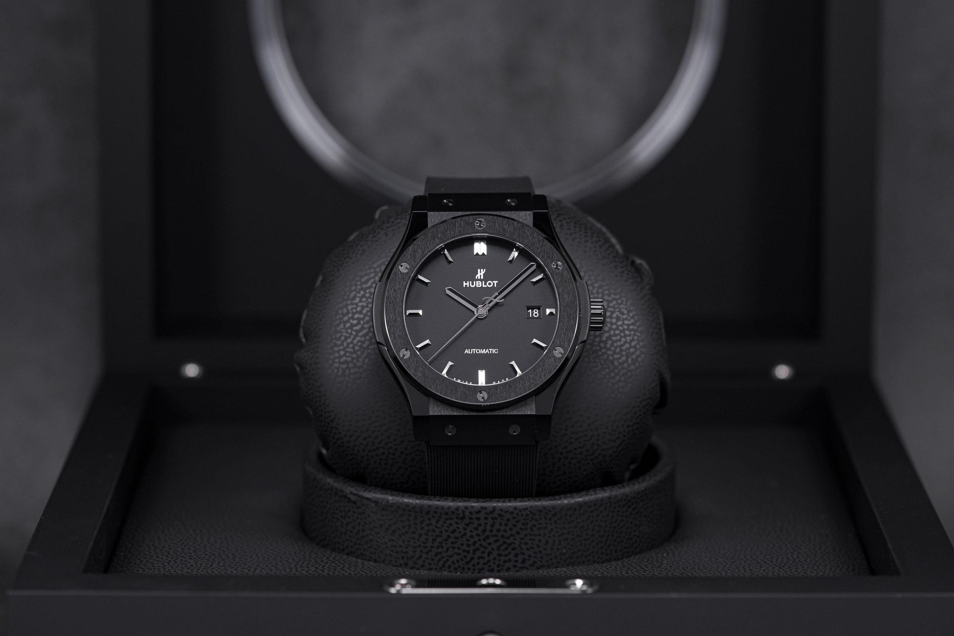 CLASSIC FUSION 42MM CERAMIC BLACK MAGIC (2023)
