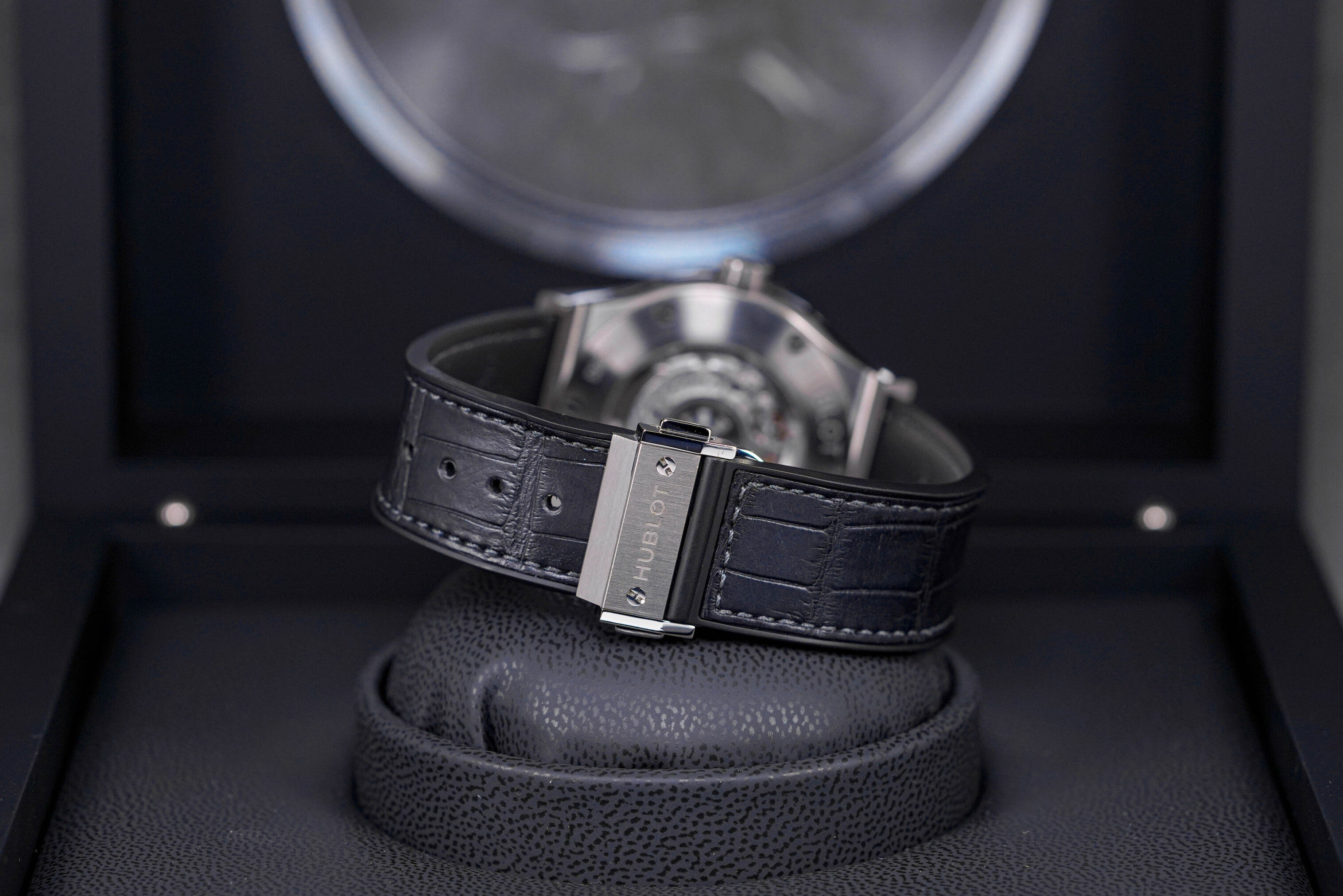 CLASSIC FUSION 42MM AEROFUSION MOONPHASE TITANIUM DIAMOND BEZEL (2018)