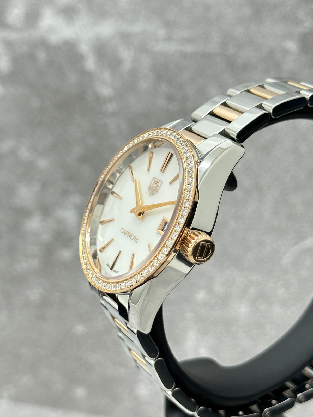 CARRERA LADY TWOTONE YELLOWGOLD MOP DIAL DIAMOND BEZEL (2015)