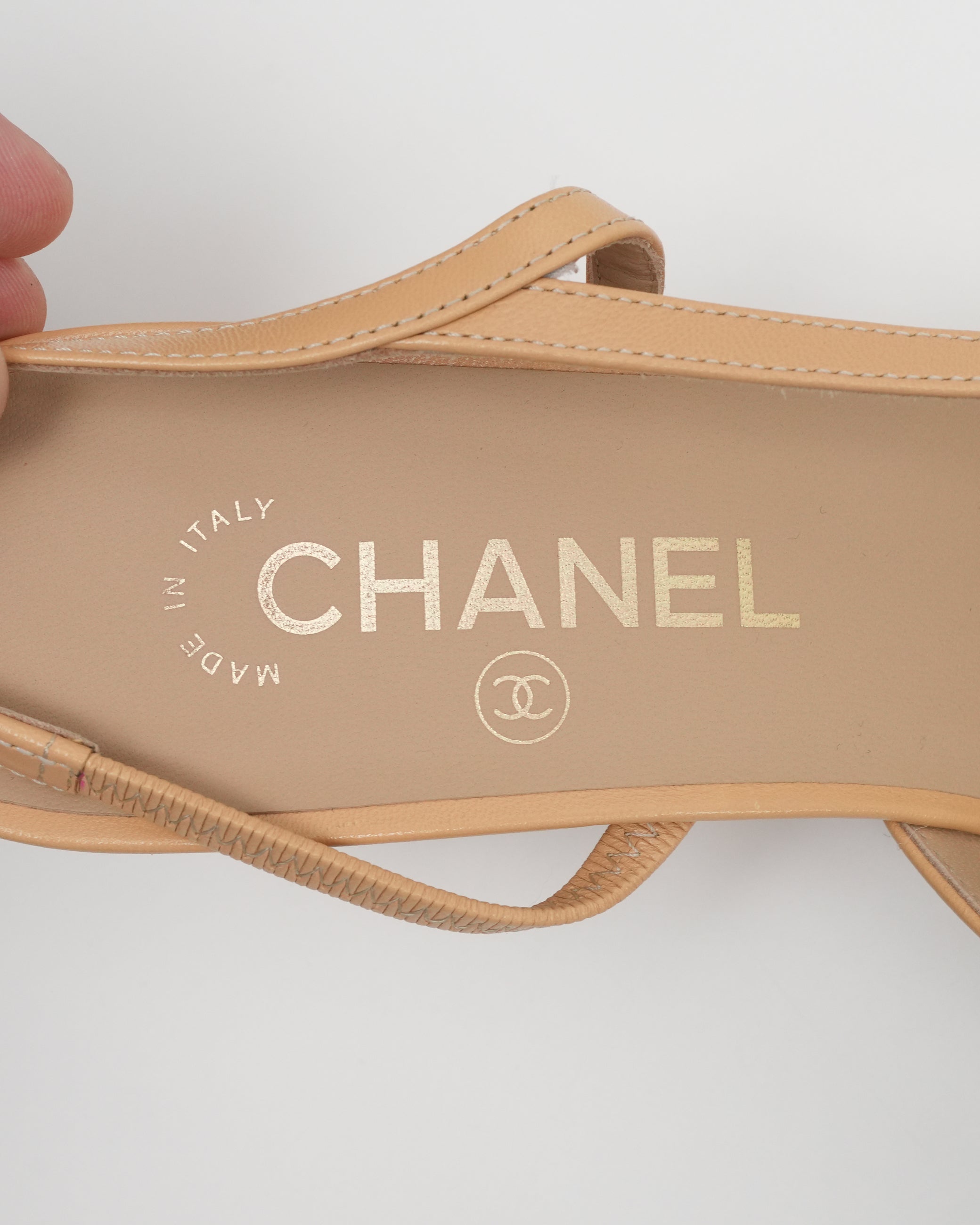 COCO MARK LEATHER STRAP PUMPS LADIES BLACK & BEIGE (40C)