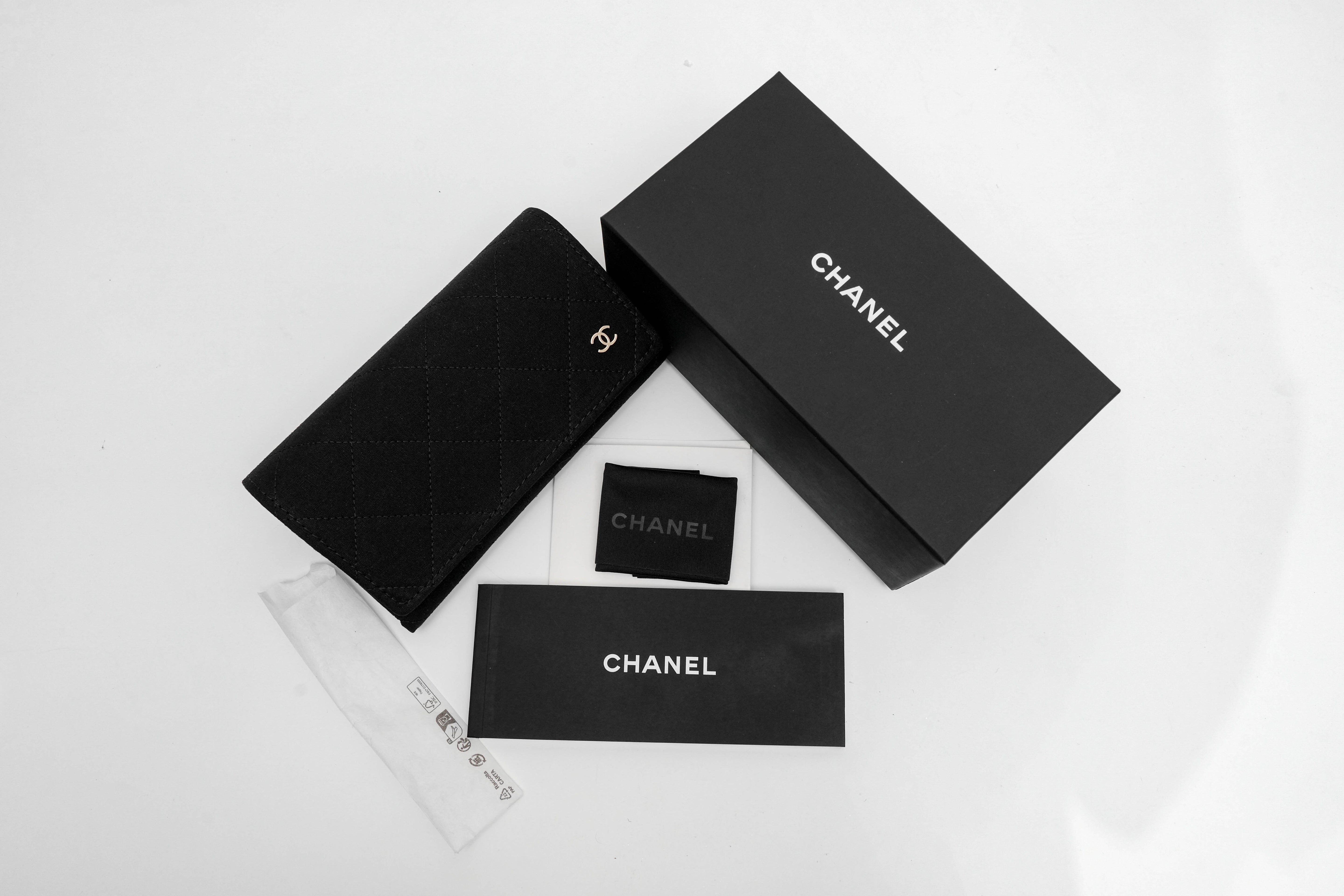 BUTTERFLY SUNGLASSES NYLON BLACK WHITE FRAME BEIGE GRADIENT LENSES