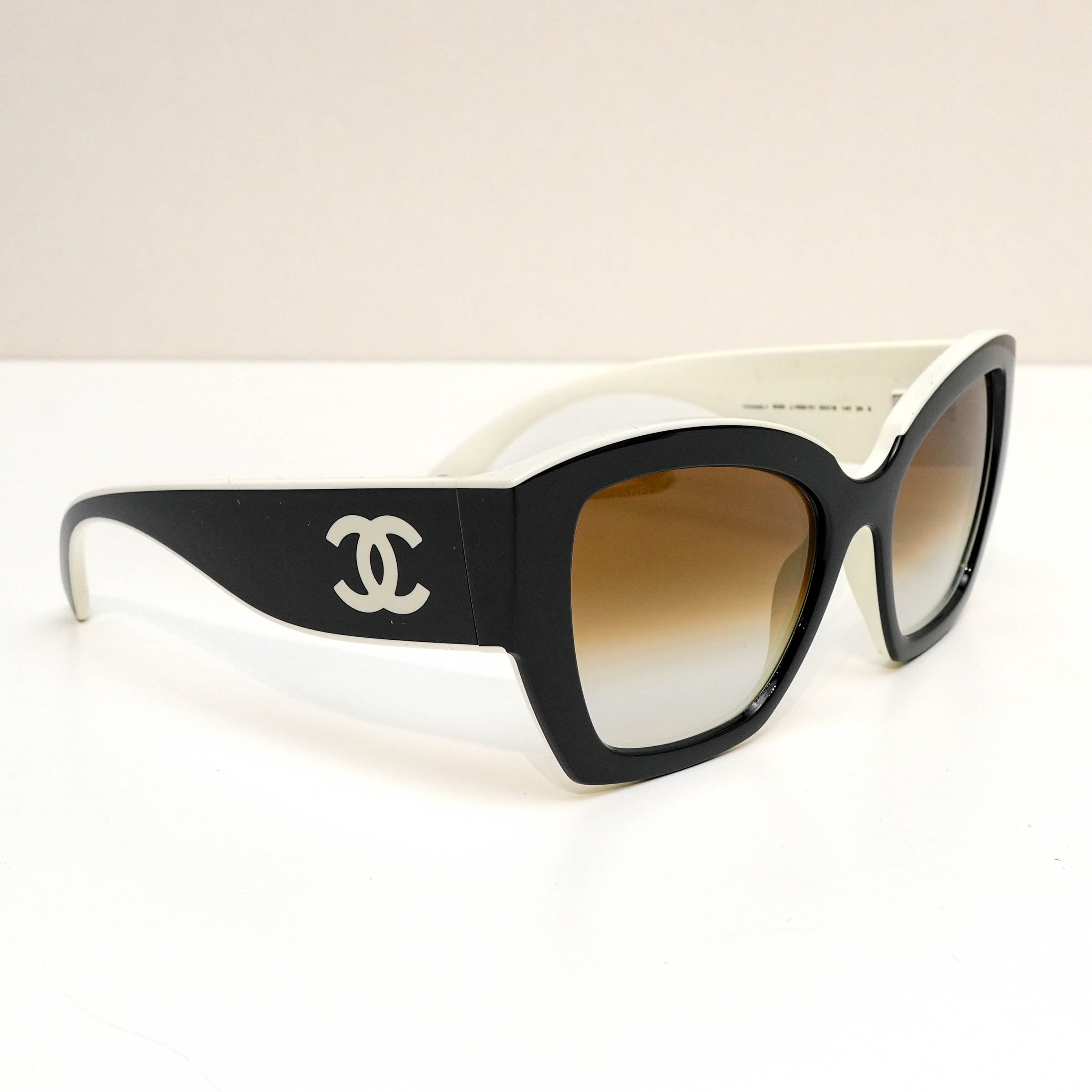 BUTTERFLY SUNGLASSES NYLON BLACK WHITE FRAME BEIGE GRADIENT LENSES