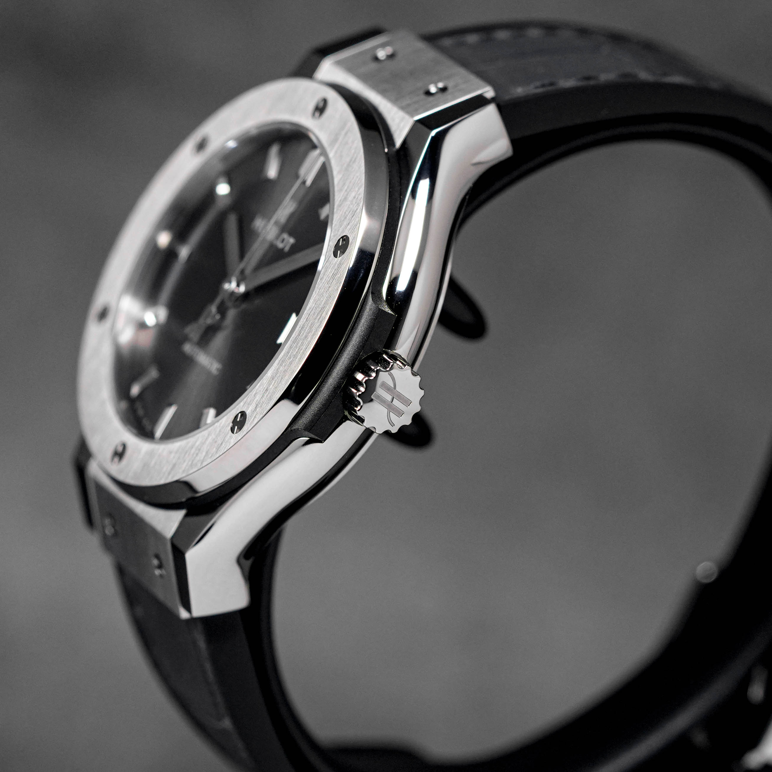 Classic Fusion 38 Racing Grey