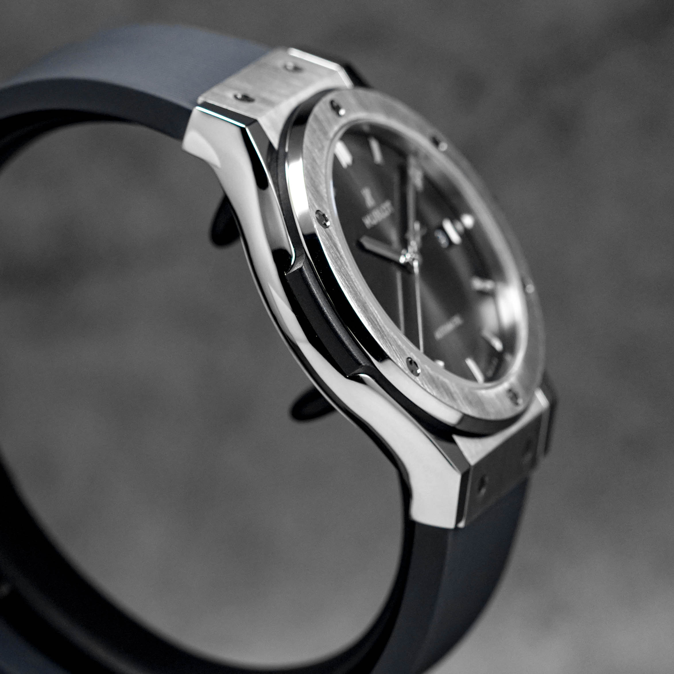 Classic Fusion 42 Racing Grey