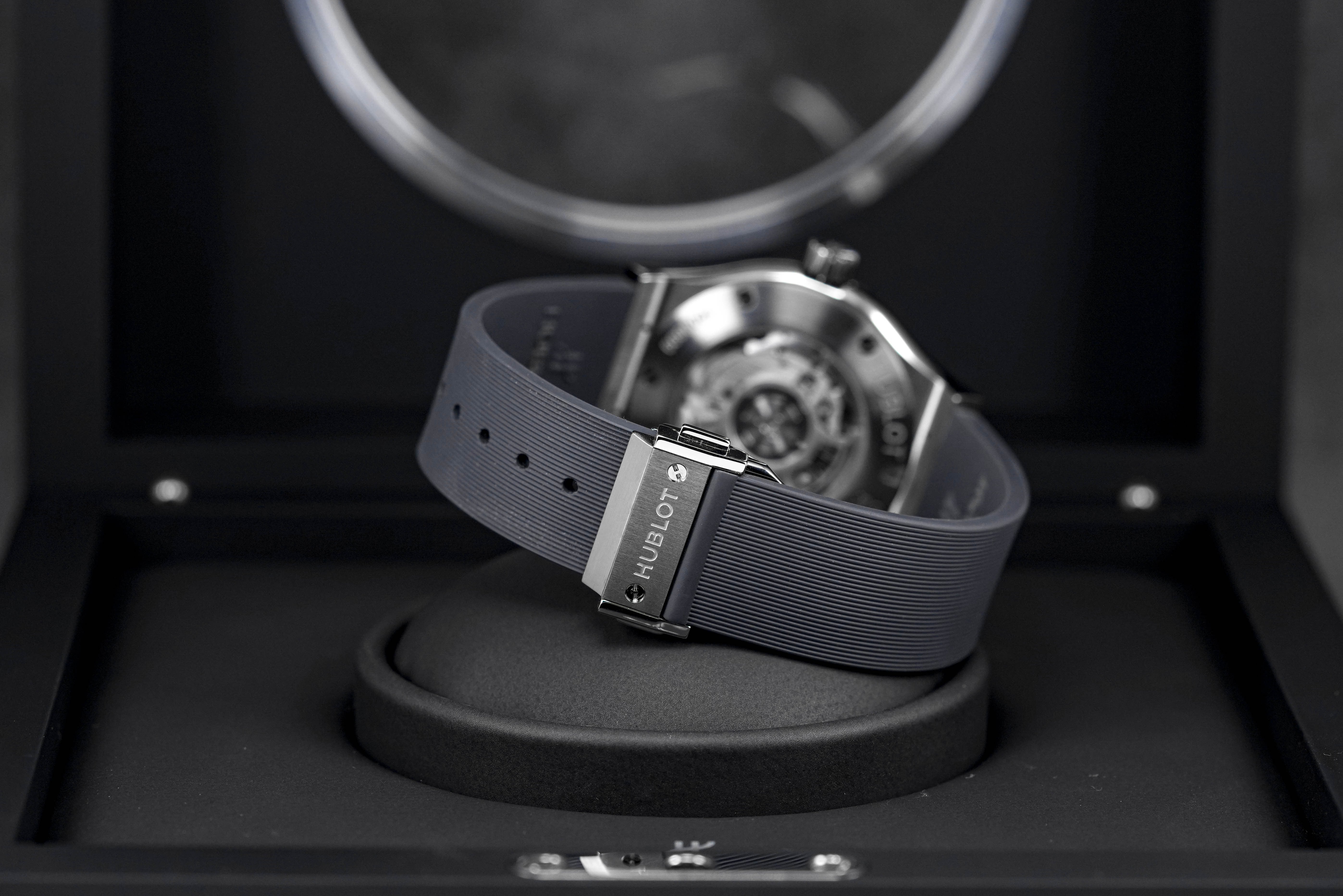 Classic Fusion 42 Racing Grey