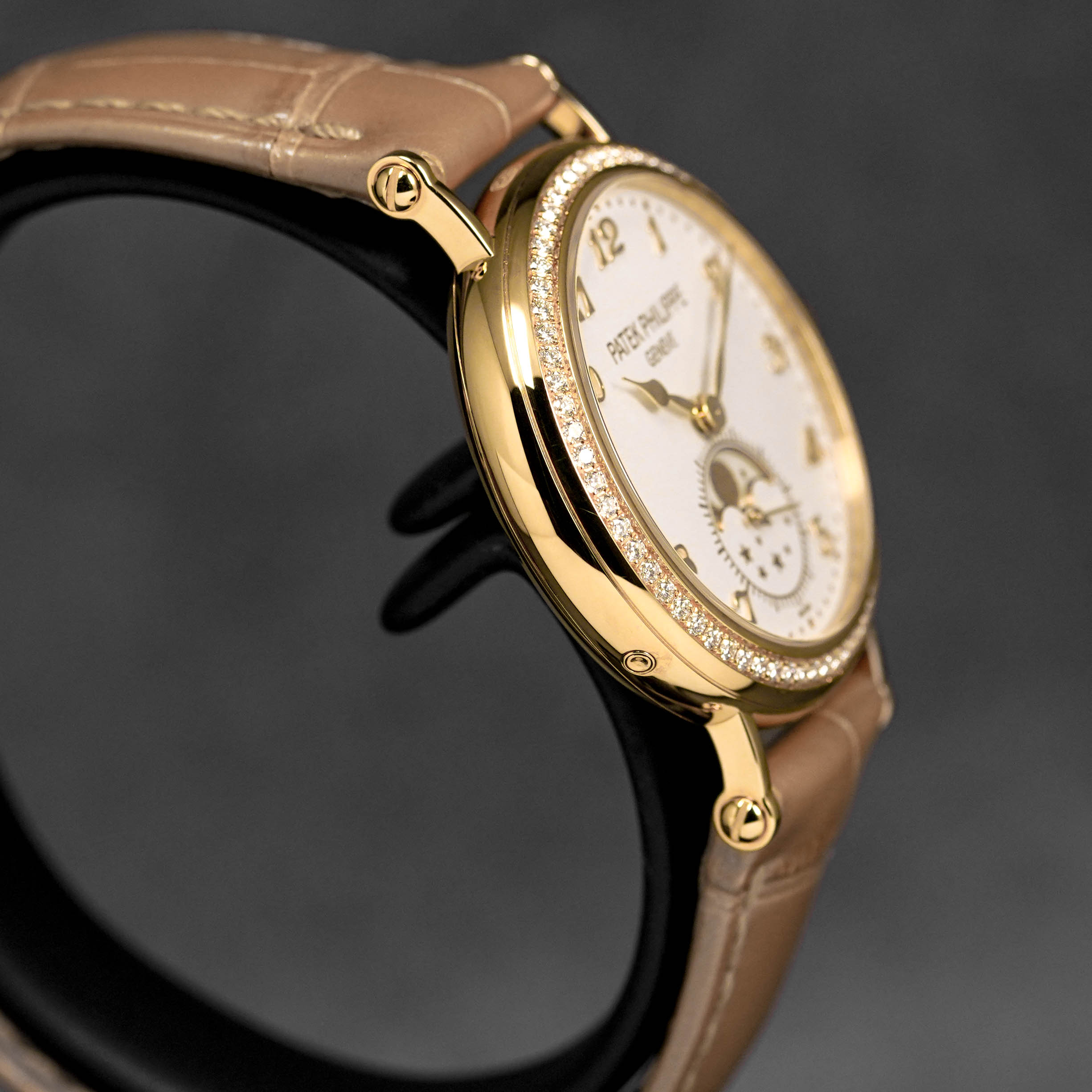 Complications 7121J Moonphase