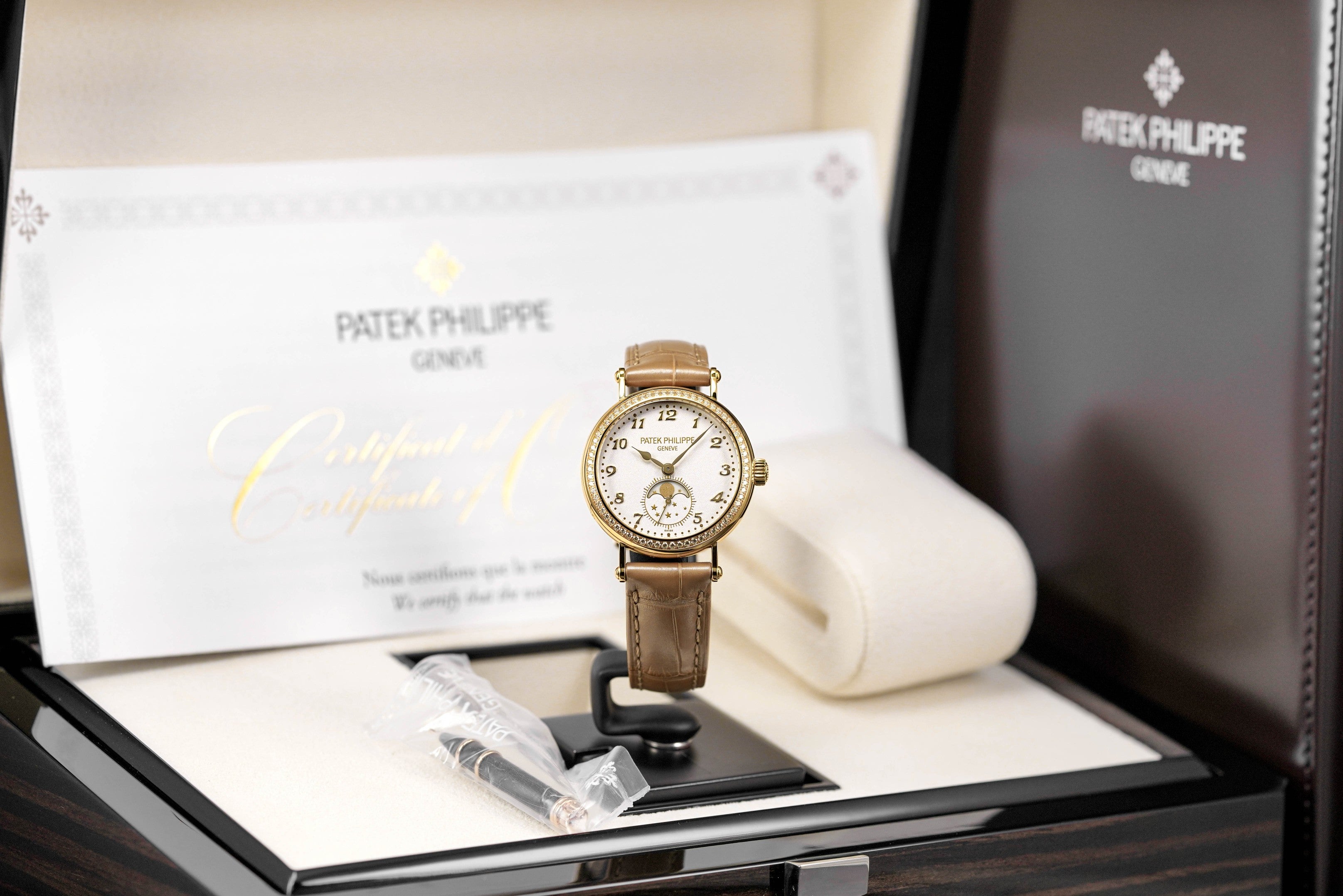 Complications 7121J Moonphase