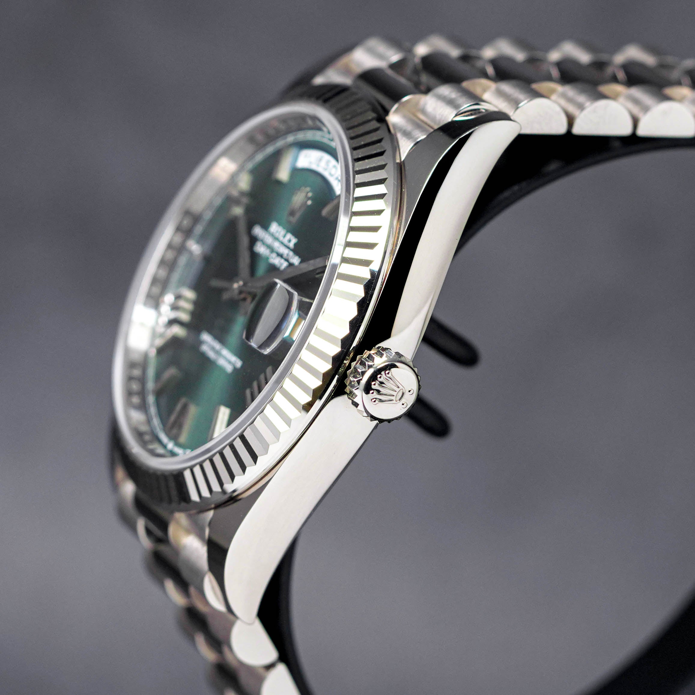 DAYDATE 40MM WHITEGOLD OLIVE GREEN DIAL (2022)