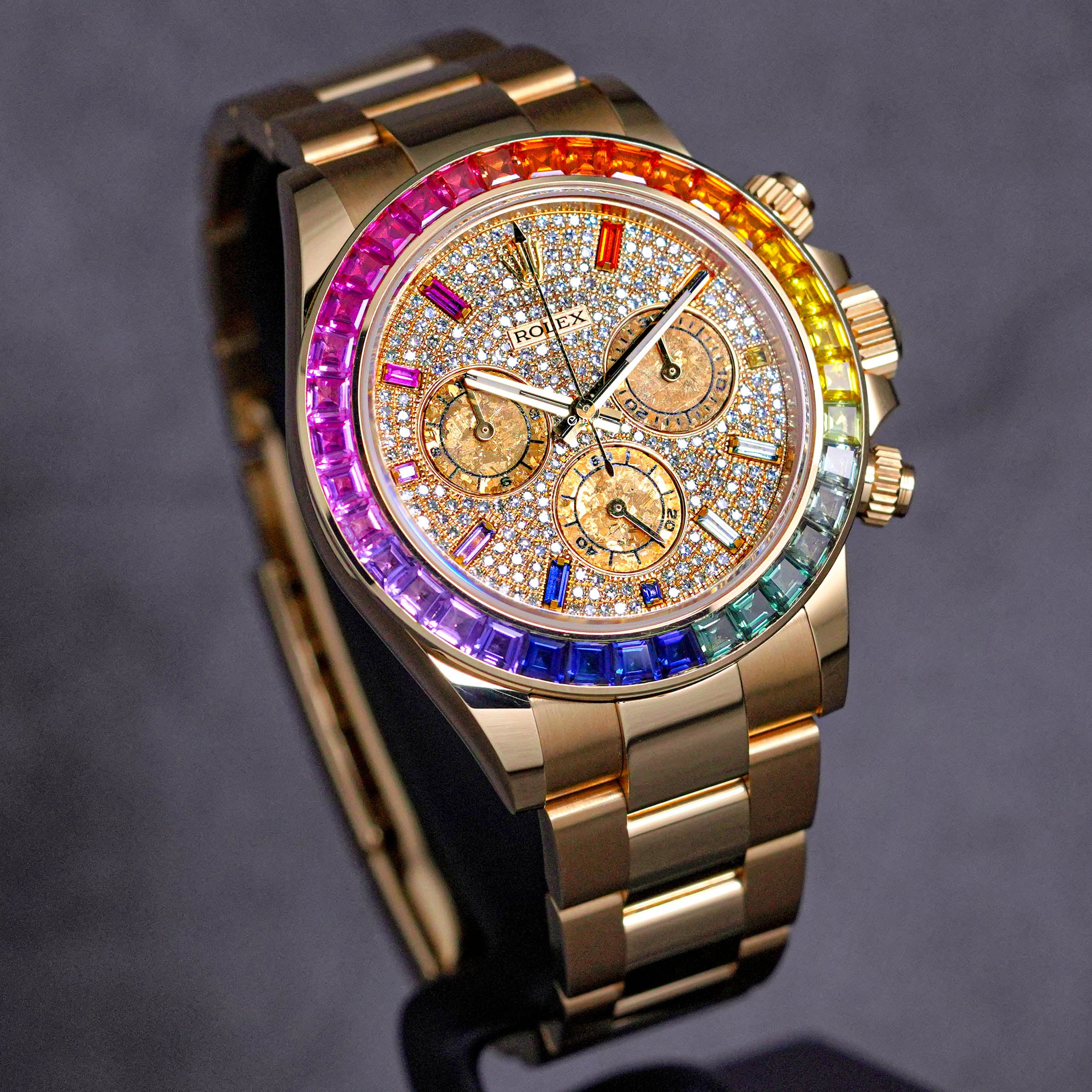 DAYTONA YELLOWGOLD BLACK DIAL CUSTOM RAINBOW BEZEL DIAMOND PAVED DIAL (2022)