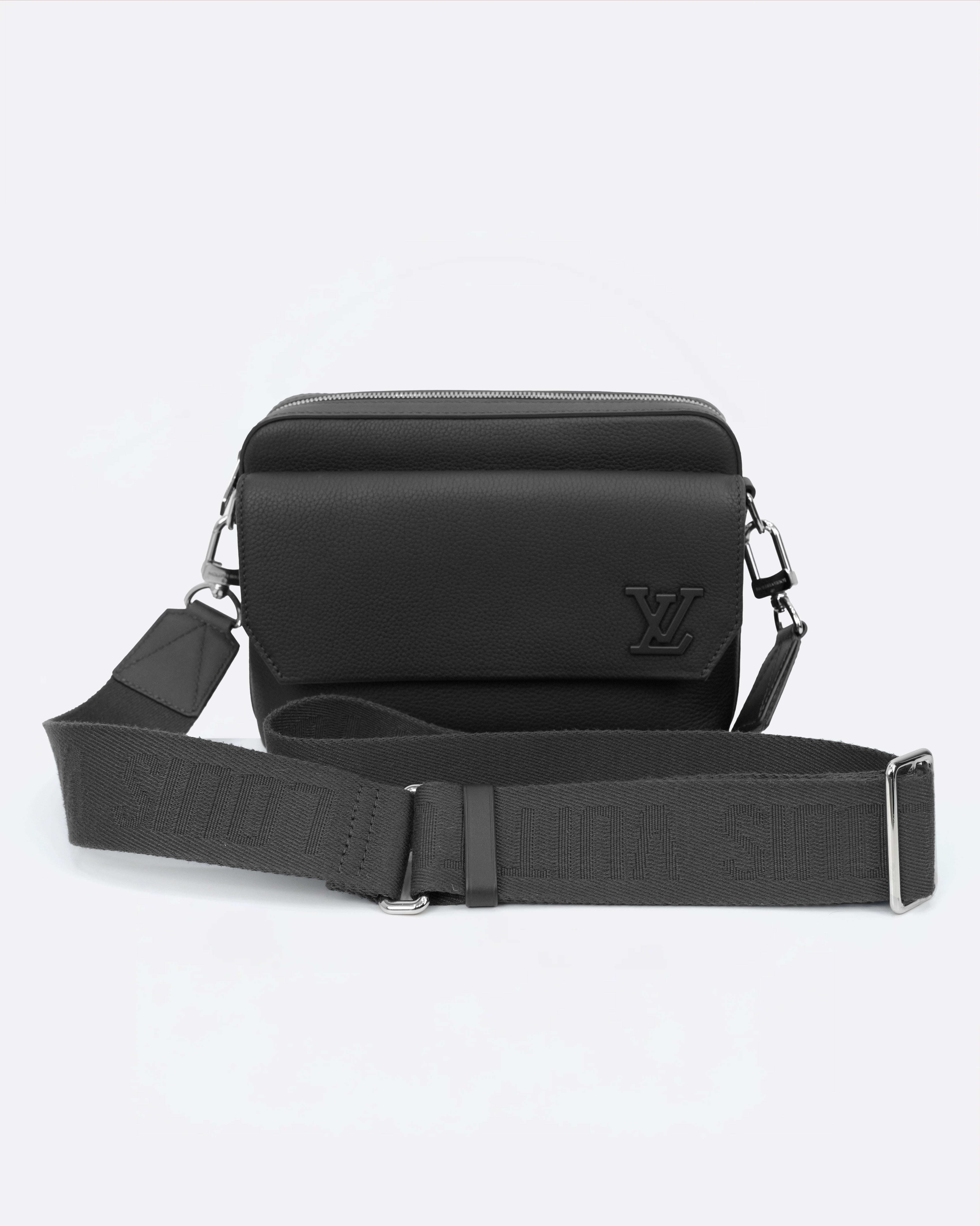 AEROGRAM FASTLINE MESSENGER BLACK