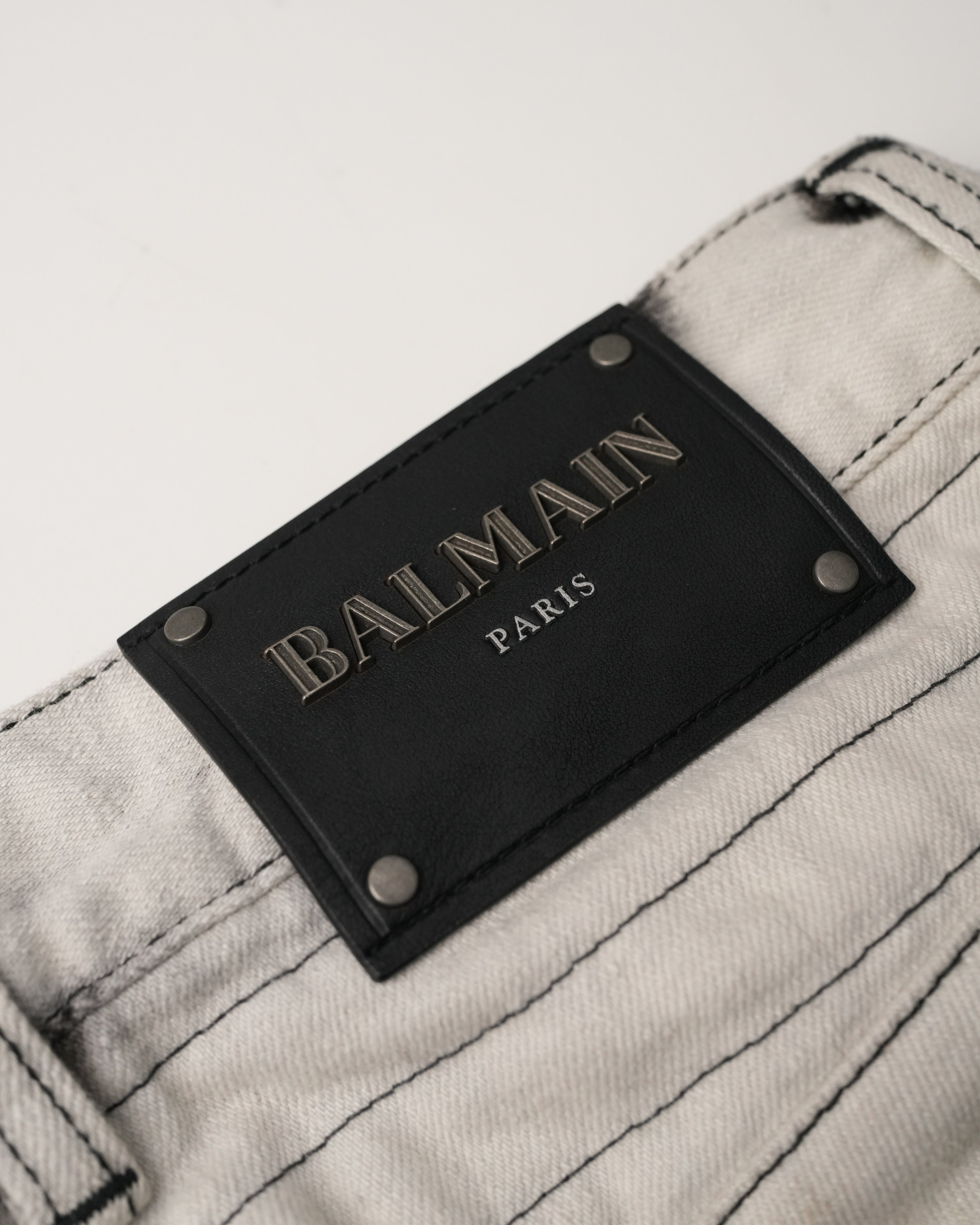 BALMAIN RIPPED BIKER JEANS SIZE 29