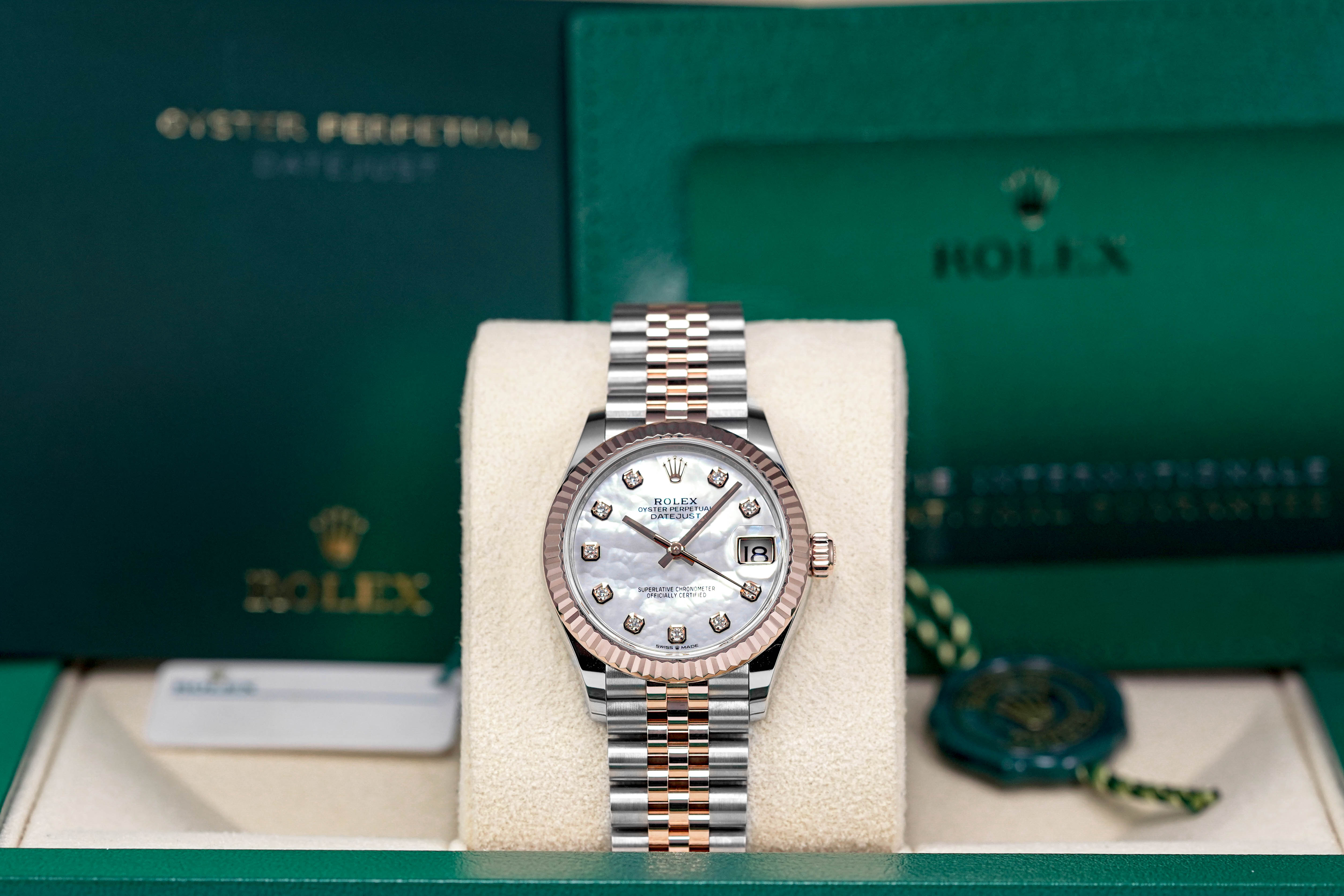 Harga Datejust Twotone MOP Indonesia