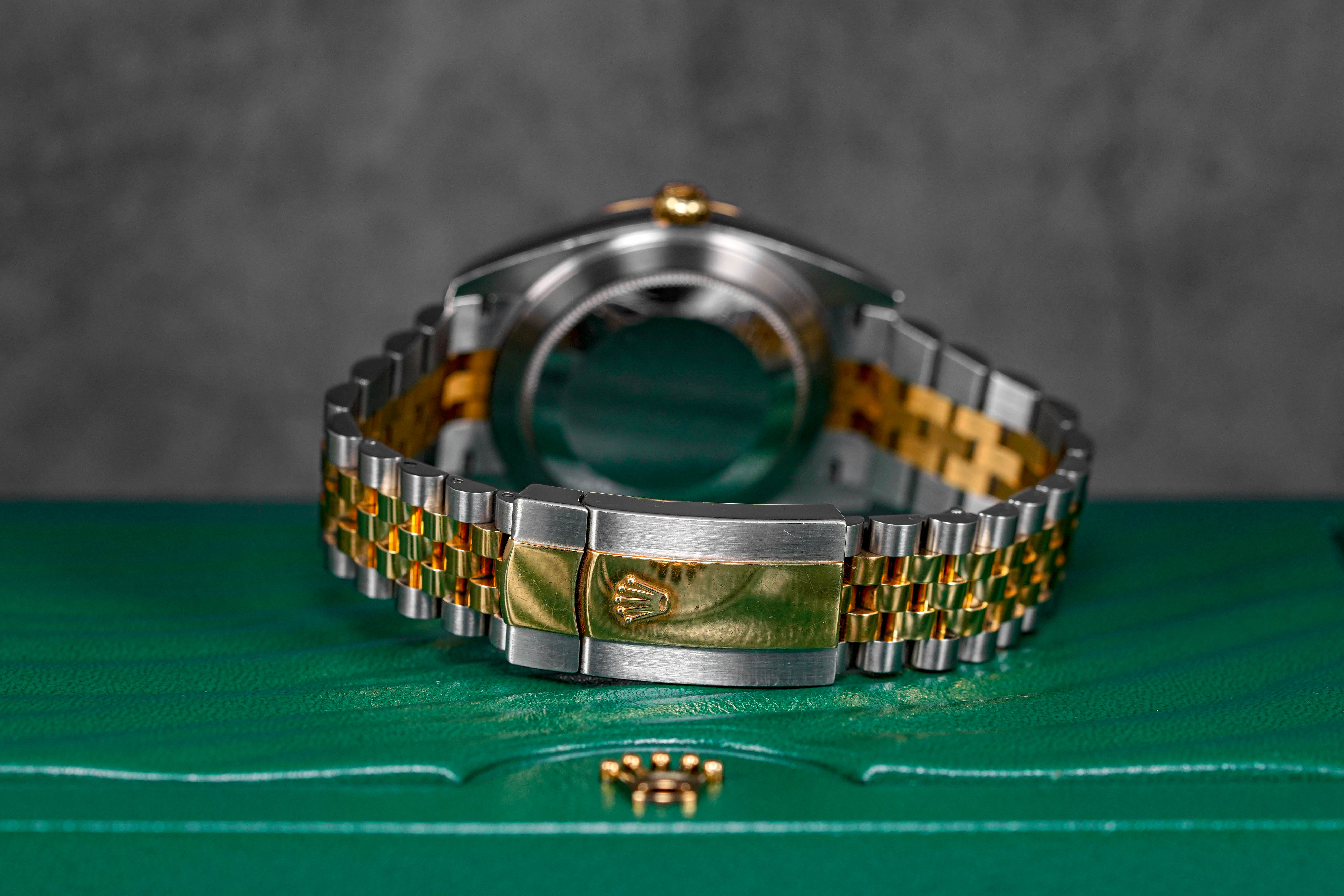 DATEJUST 41MM TWOTONE YELLOWGOLD SILVER SUNDUST DIAL (2019)