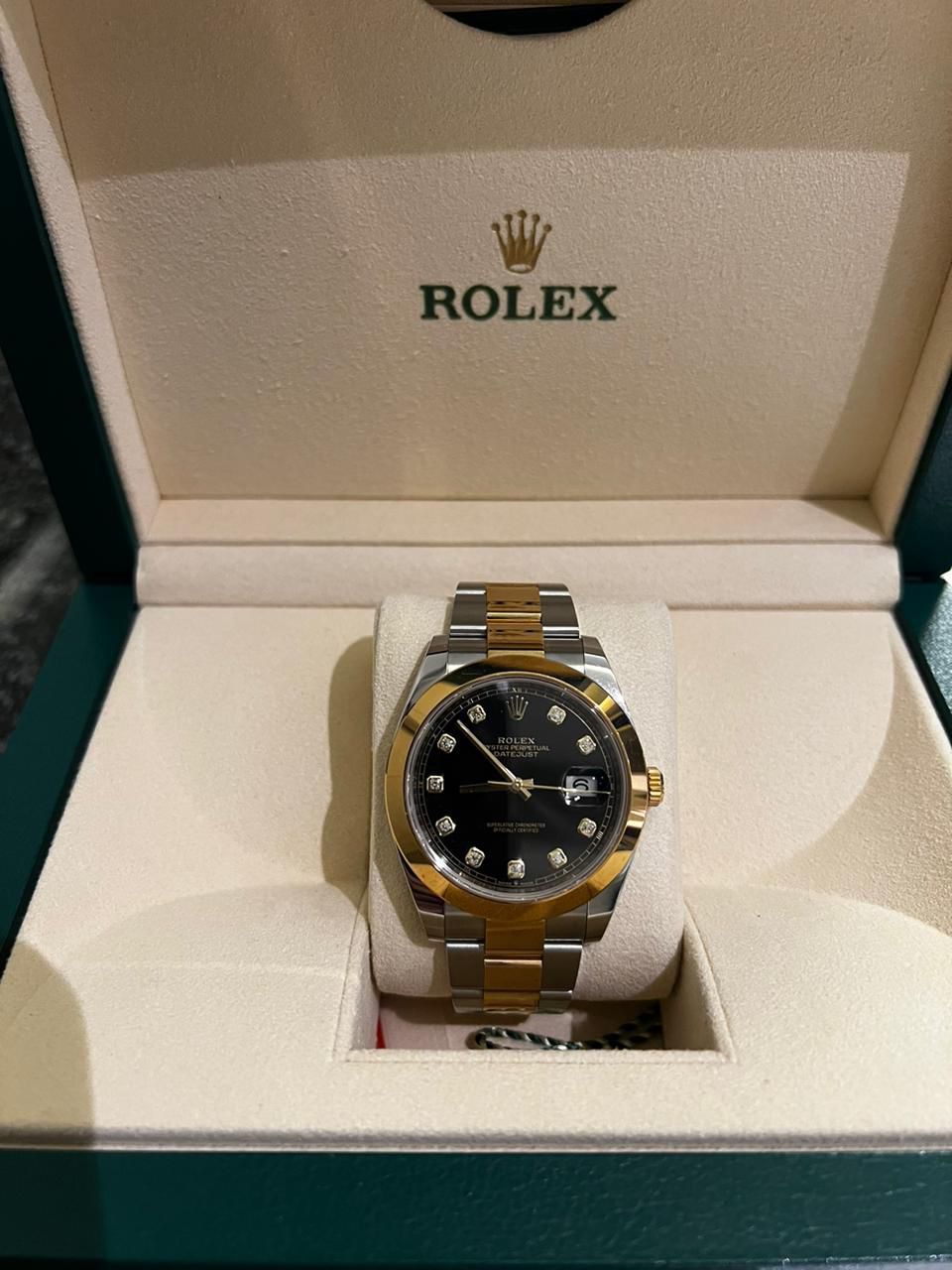 DATEJUST 41MM TWOTONE YELLOWGOLD BLACK DIAMOND DIAL (2019)