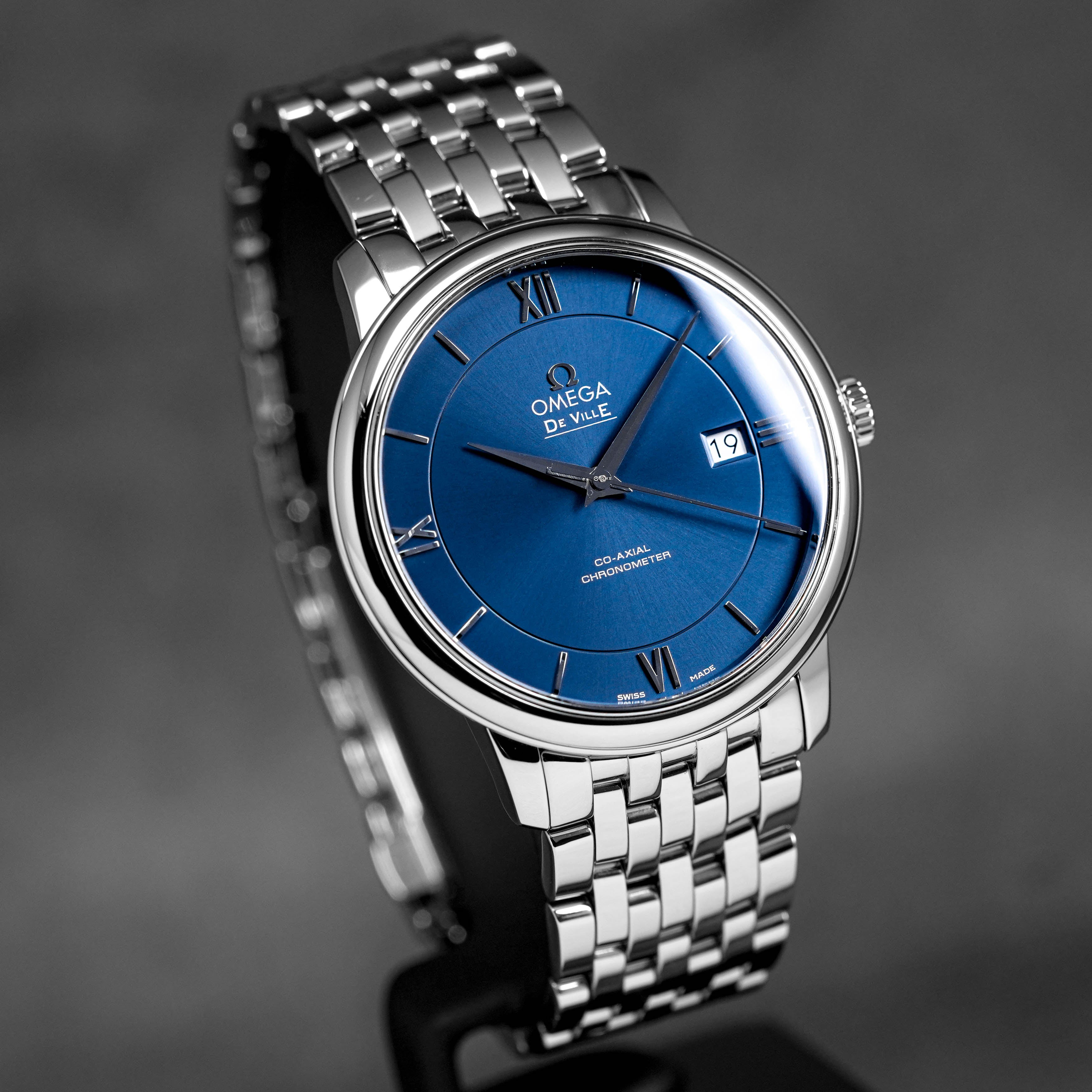 De Ville Prestige Blue