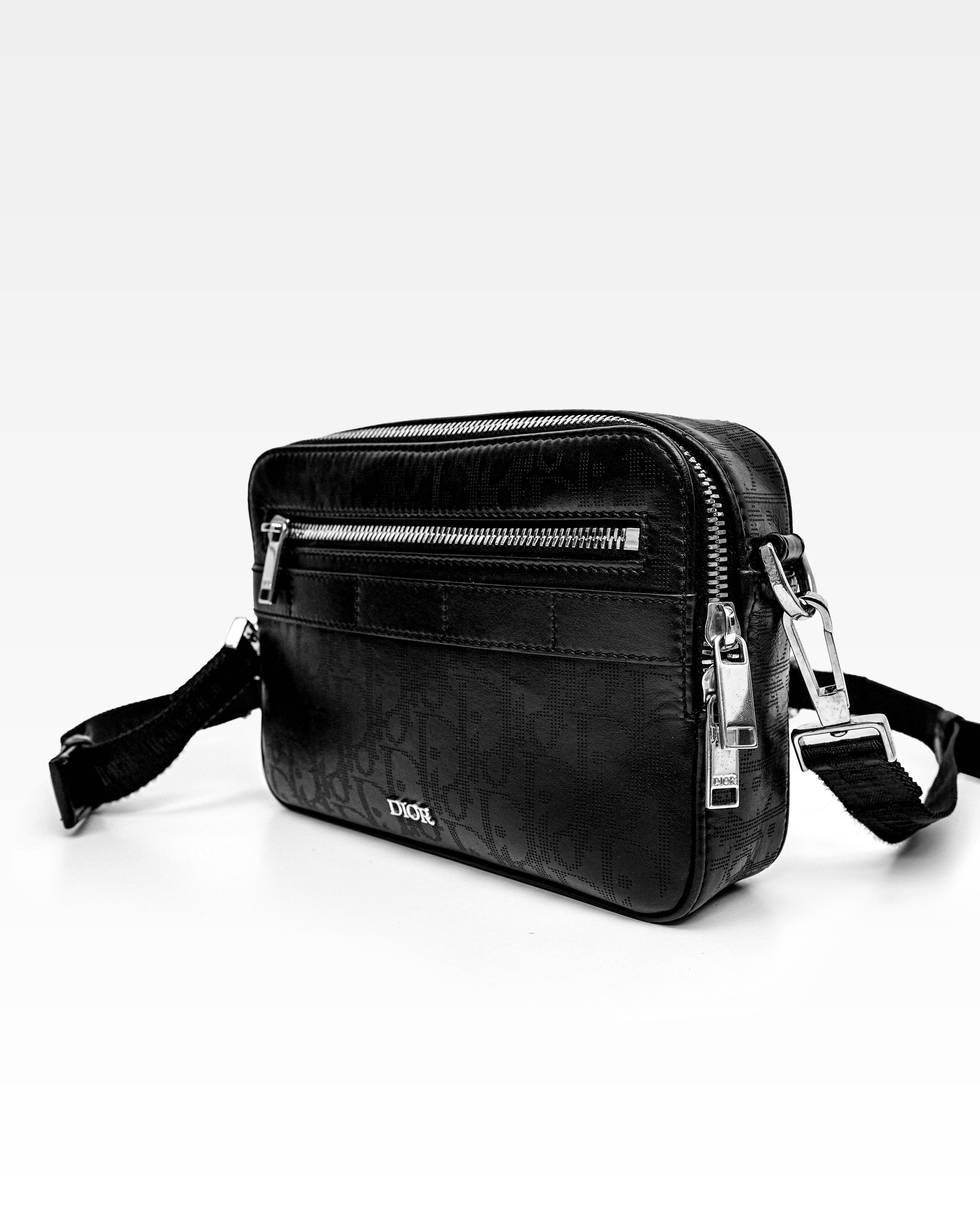 OBLIQUE SAFARI LEATHER SHOULDER BAG BLACK