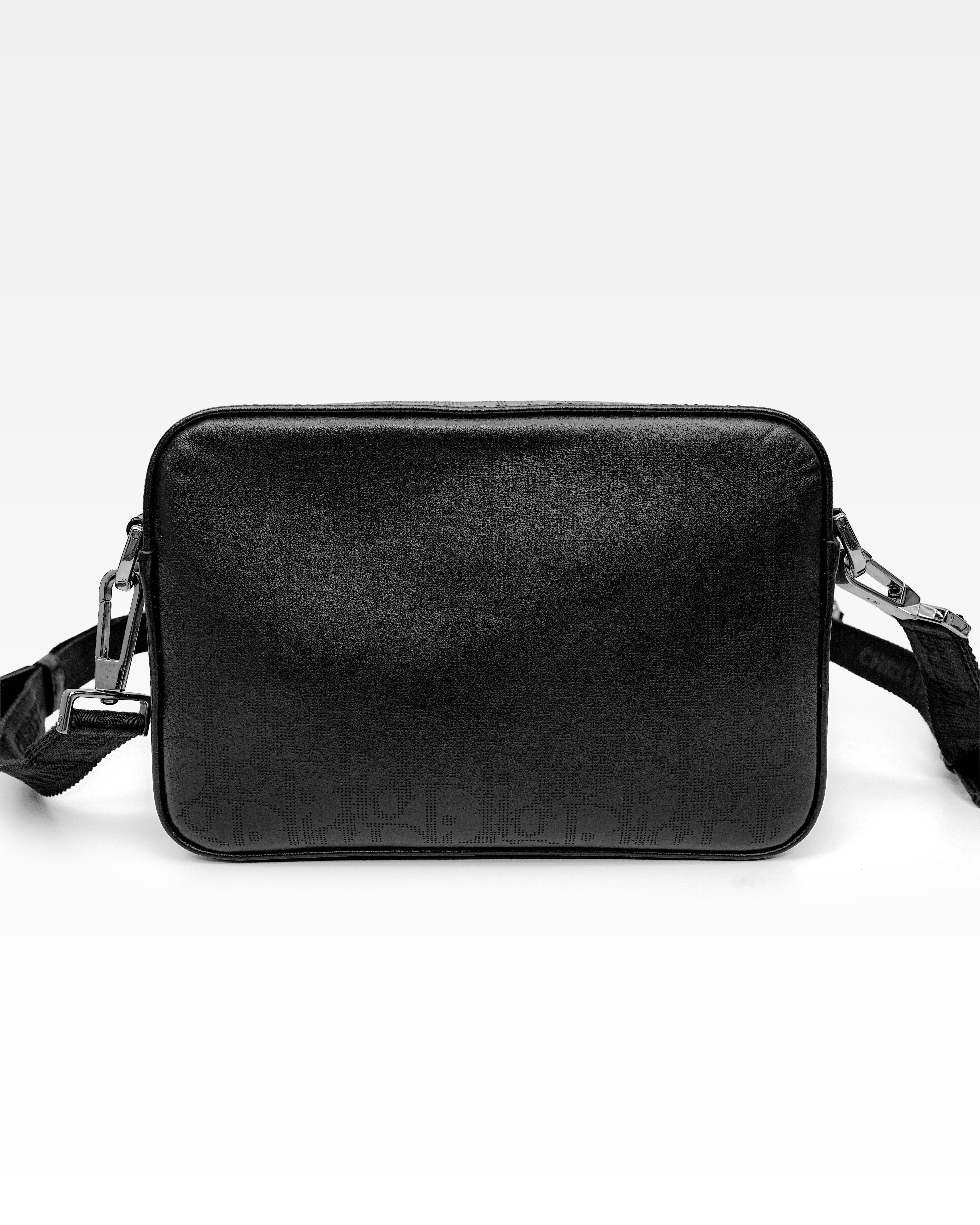 OBLIQUE SAFARI LEATHER SHOULDER BAG BLACK