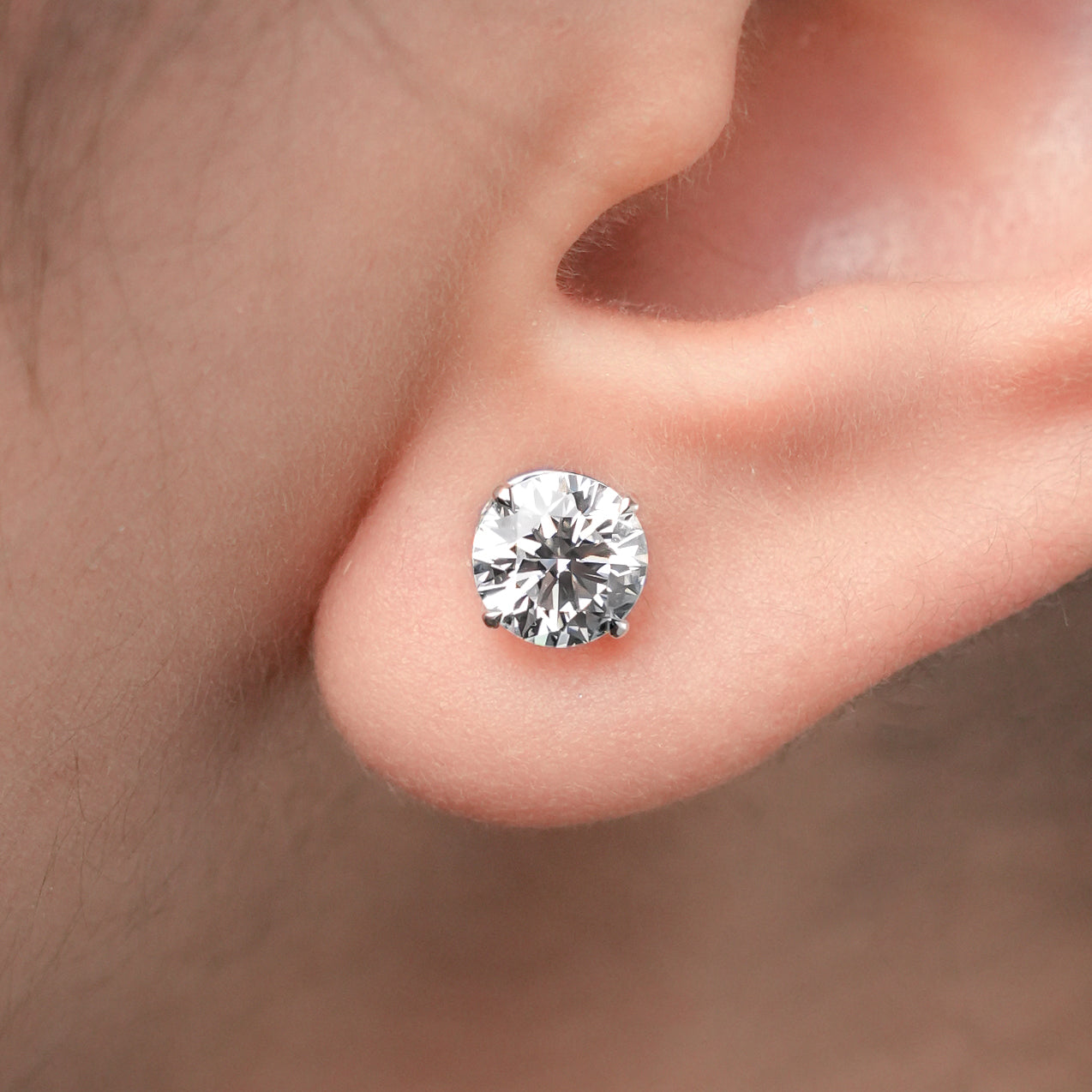 Round Stud Earring