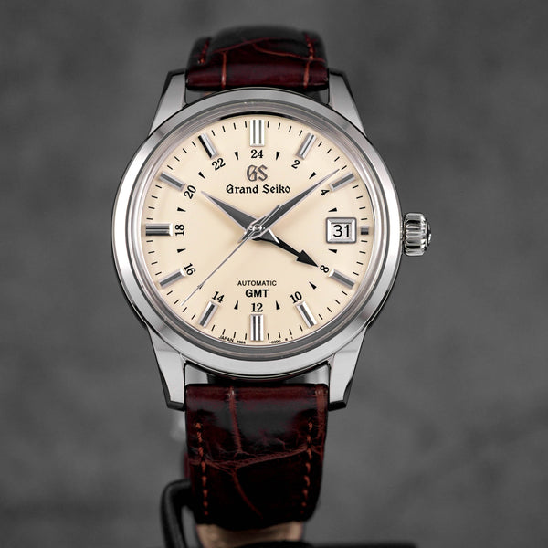 Elegance Collection GMT Ivory