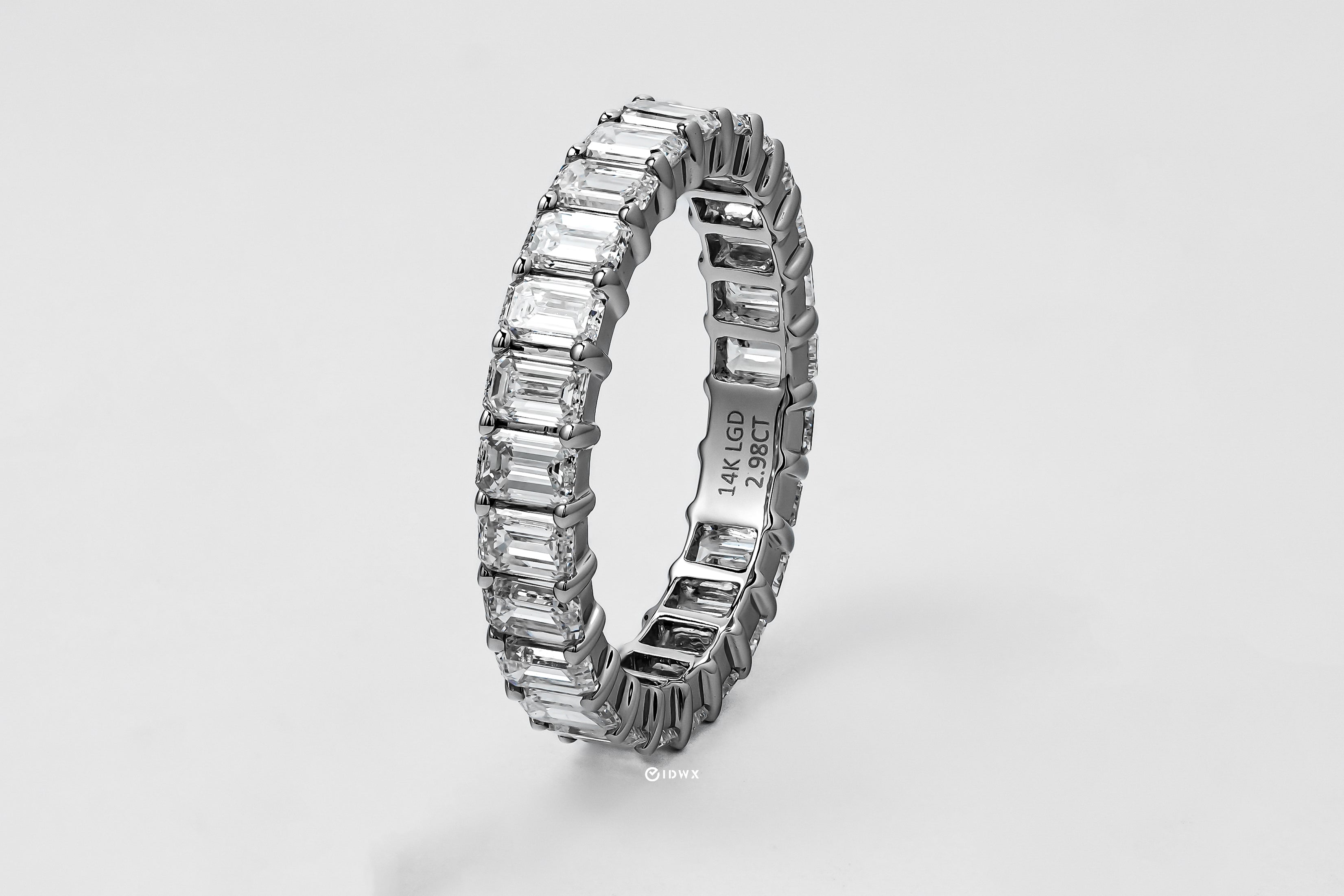 WHITEGOLD ETERNITY RING 3CT EMERALD CUT LAB DIAMOND