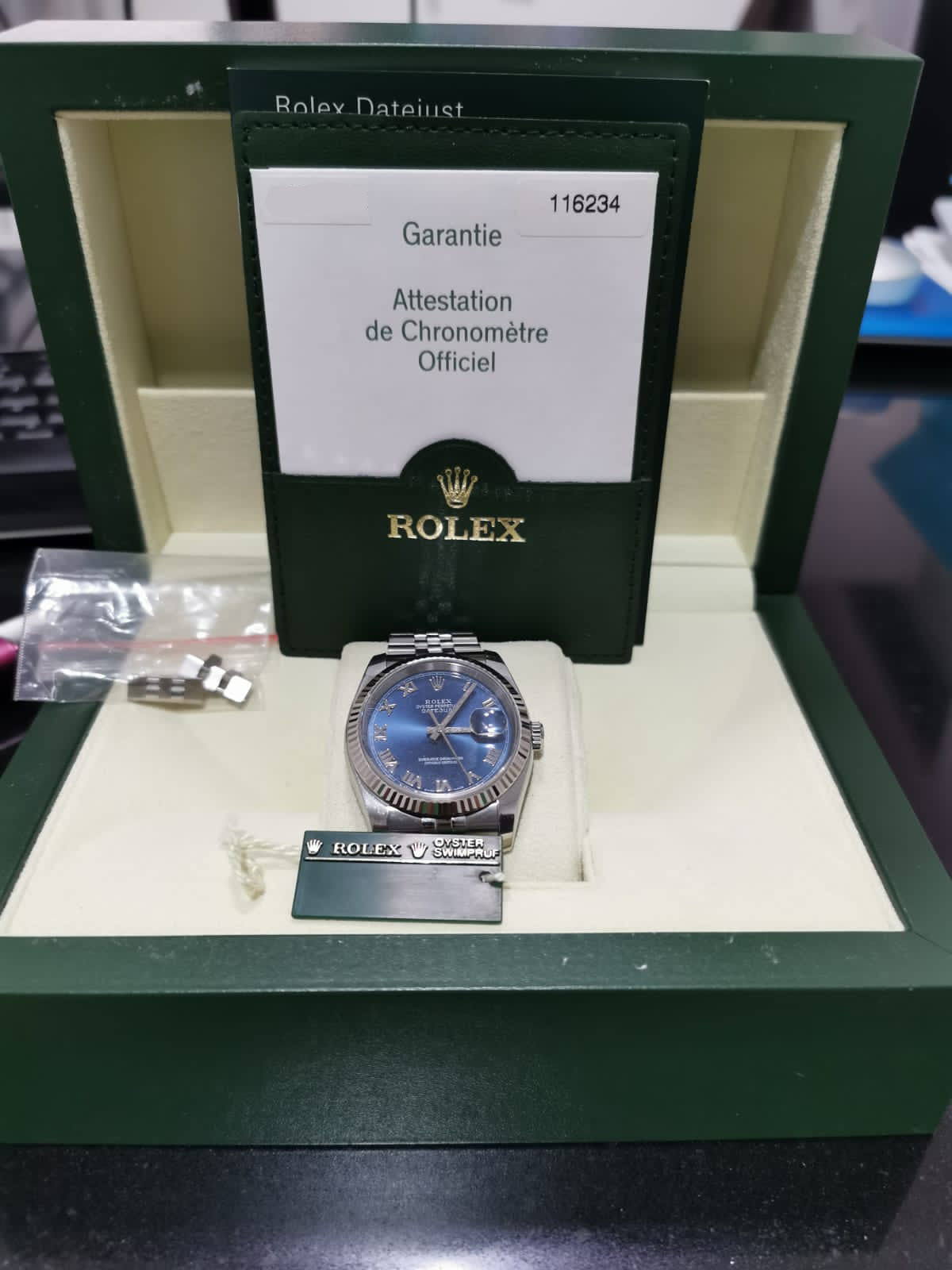 DATEJUST 36MM 116234 BLUE ROMAN DIAL FLUTED JUBILEE (2006)