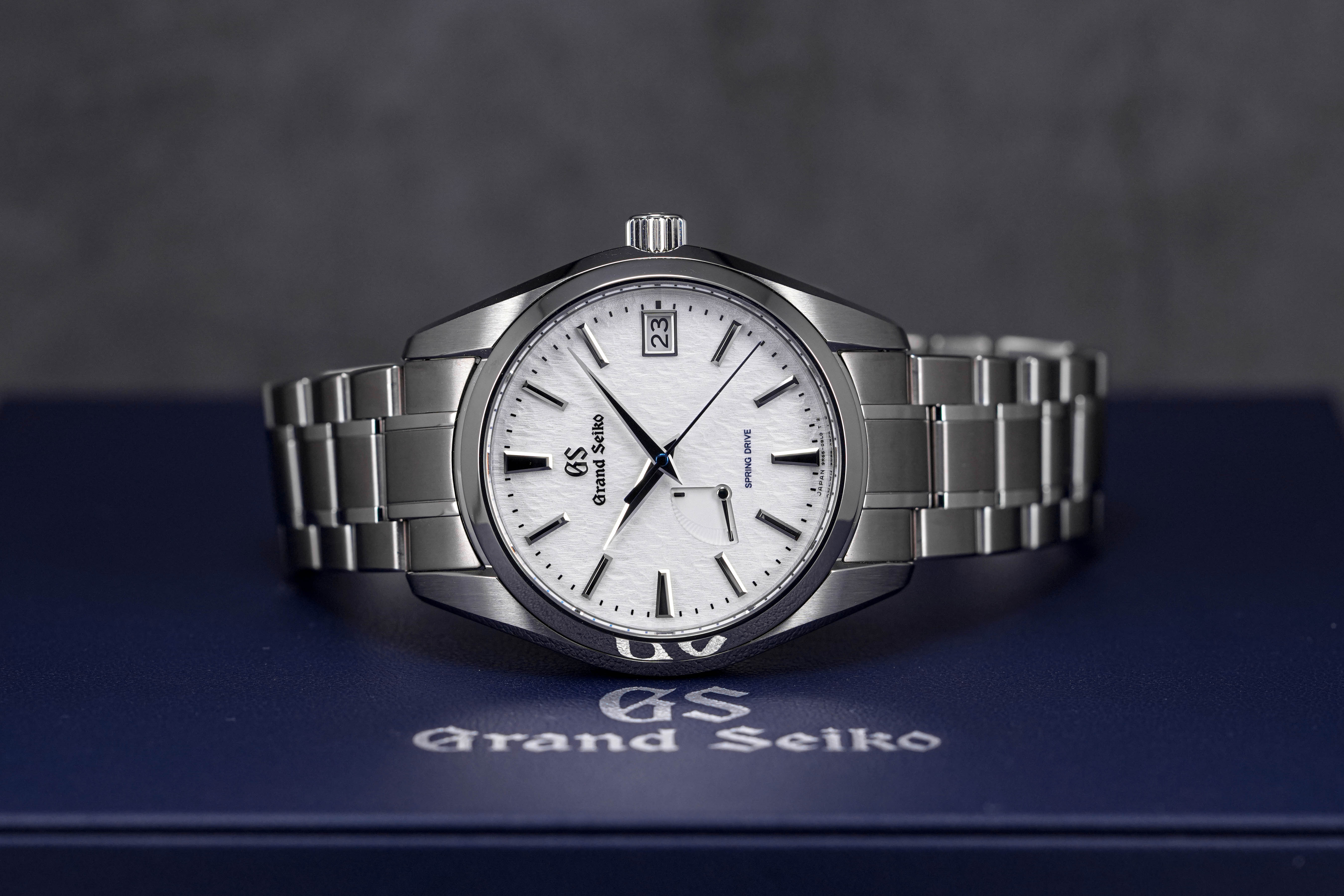 HERITAGE COLLECTION TITANIUM 'SNOWFLAKE' (2023)