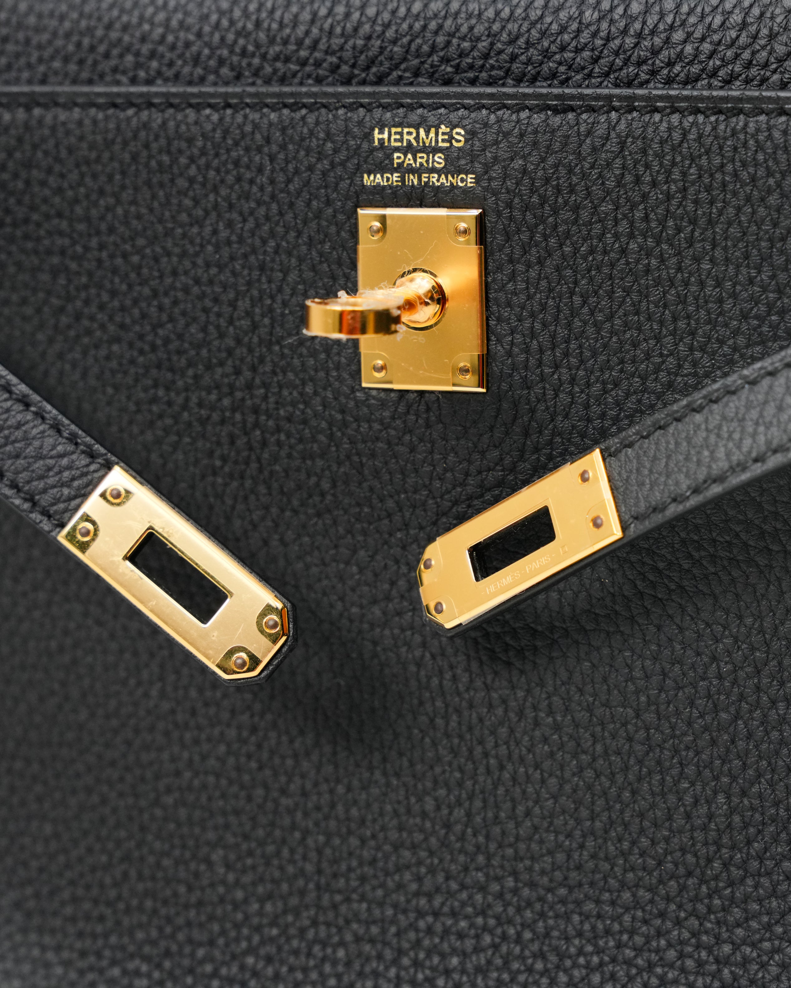 KELLY 25 RETOURNE BLACK TOGO LEATHER GOLD HARDWARE STAMP B