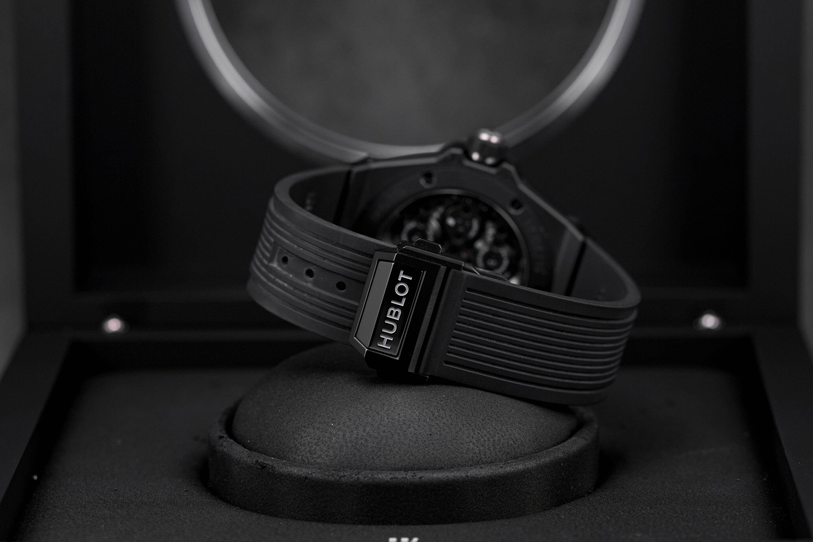 BIG BANG 45MM MECA-10 BLACK MAGIC CERAMIC (2022)