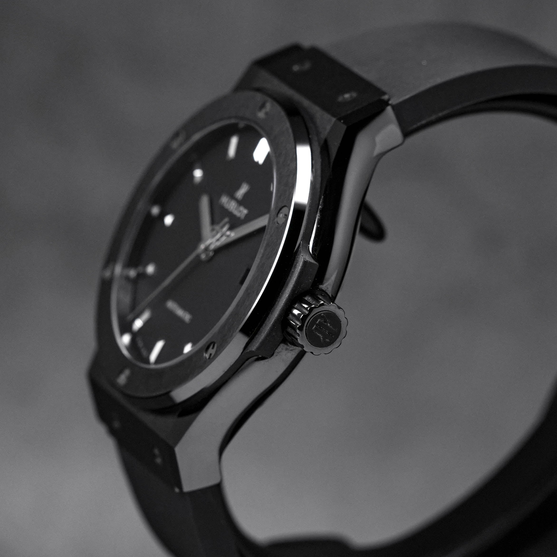 CLASSIC FUSION 42MM CERAMIC BLACK MAGIC (2022)