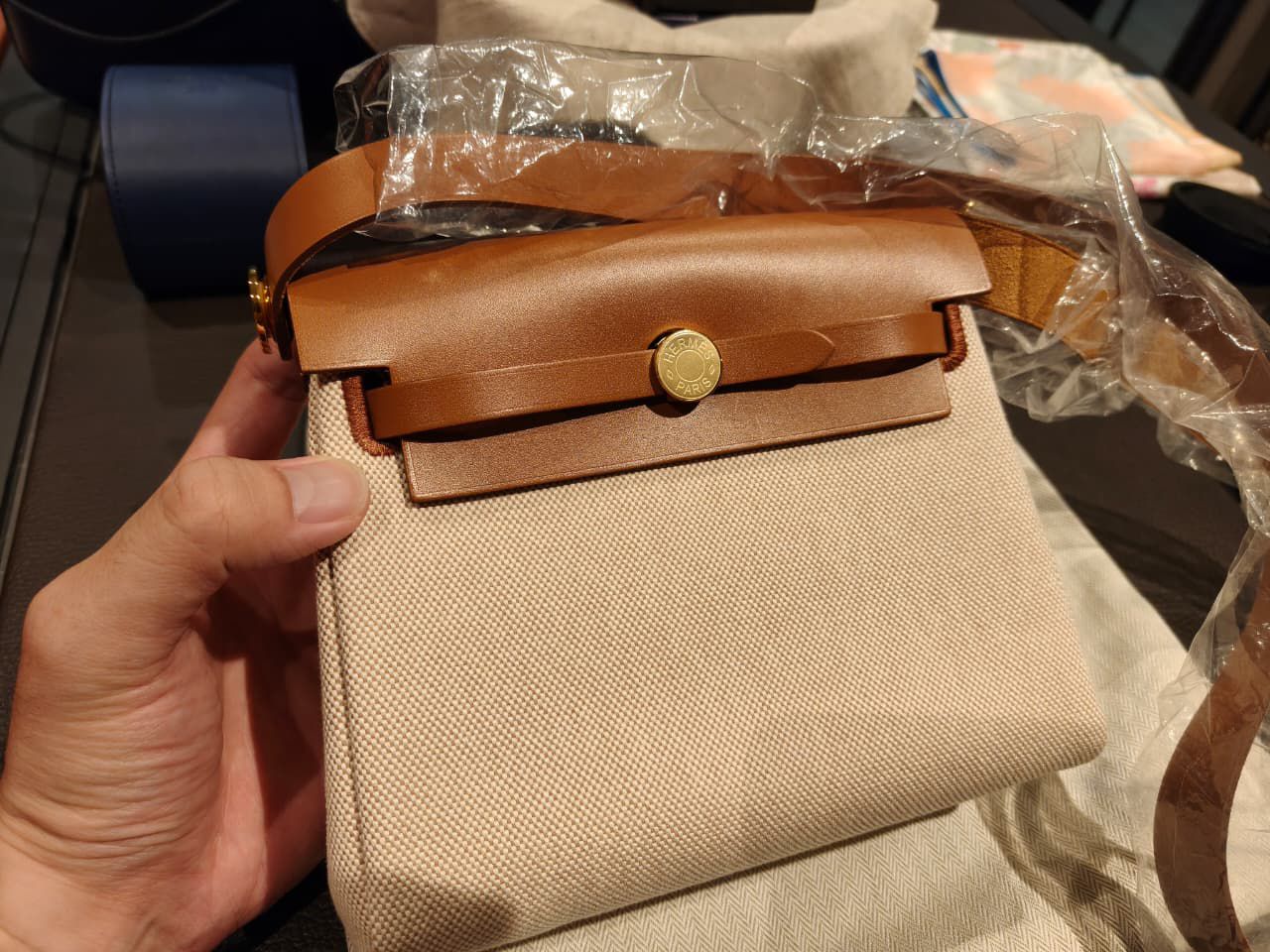 HERBAG ZIP MINI 20 FAUVE in BEIGE TOILE CANVAS GOLD HARDWARE W (2025)