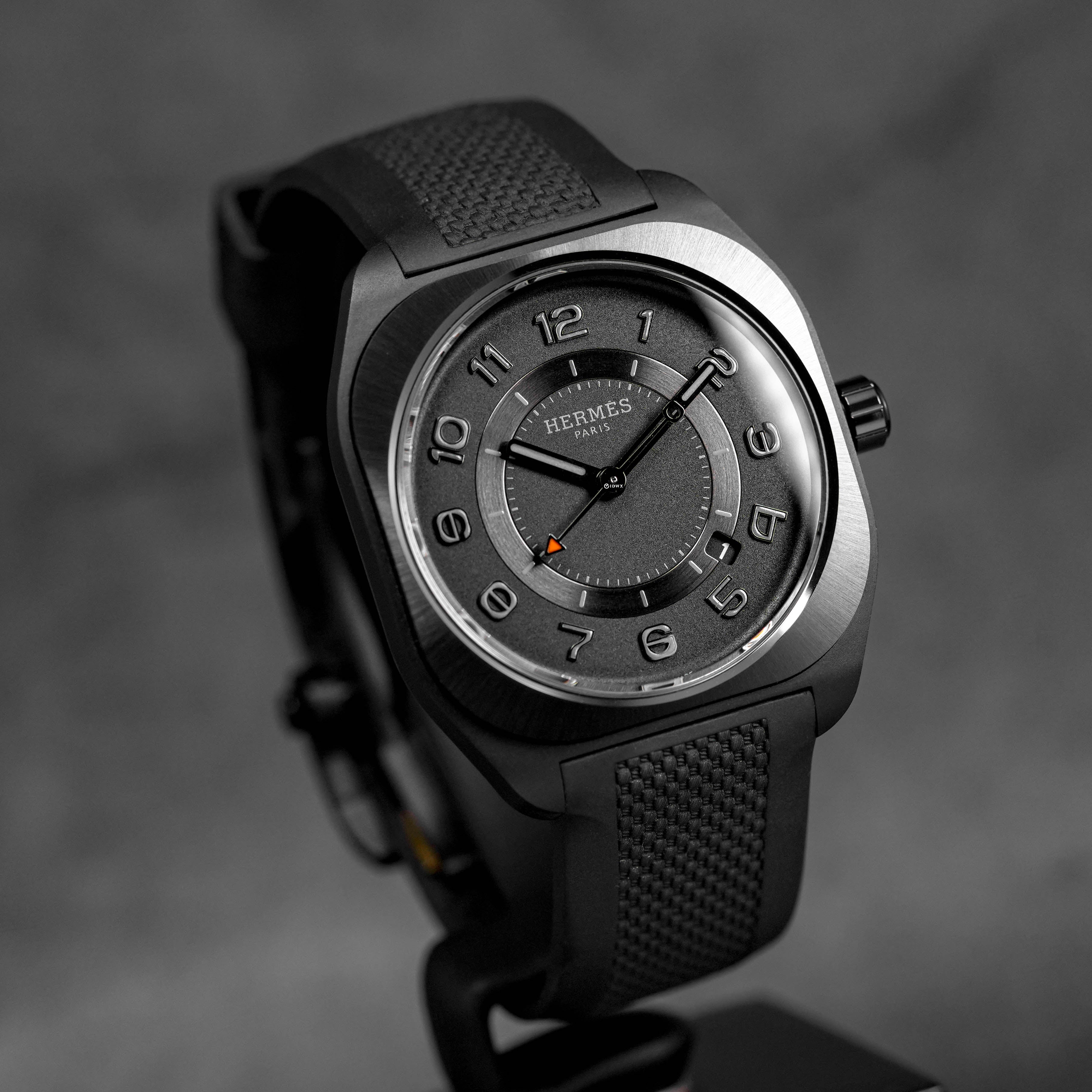 Harga Hermes H08 Black