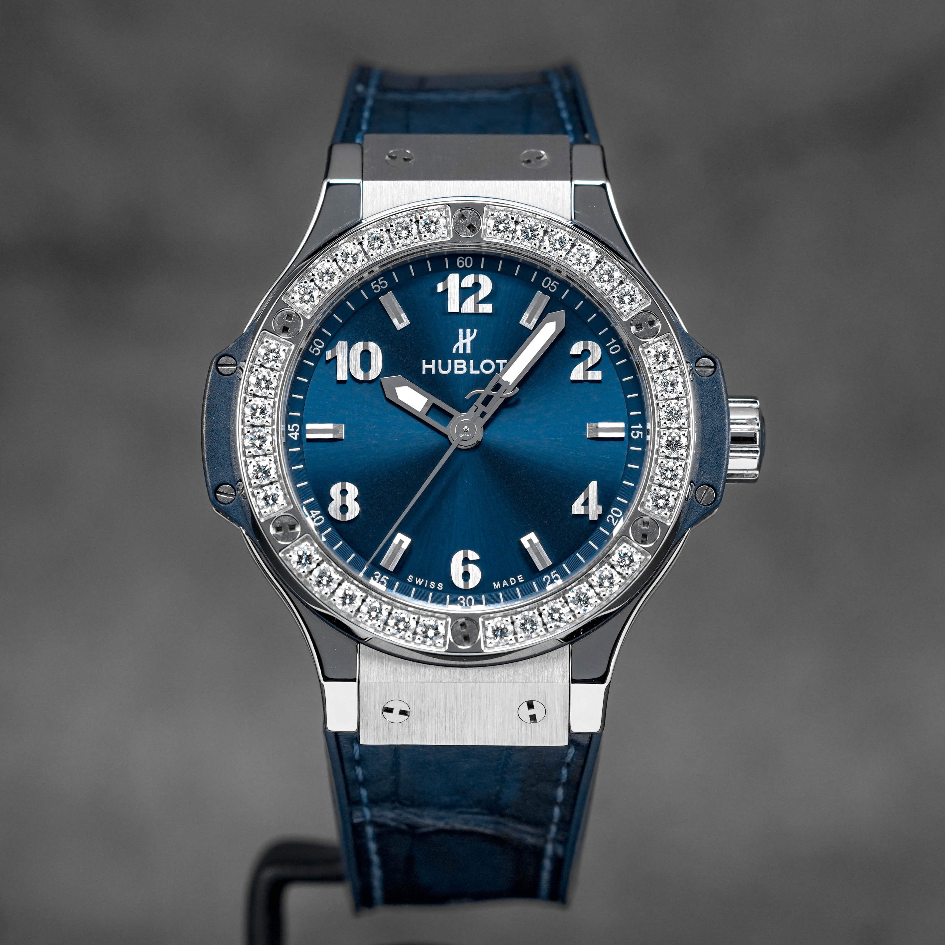 Harga Hublot Big Bang Blue Diamonds