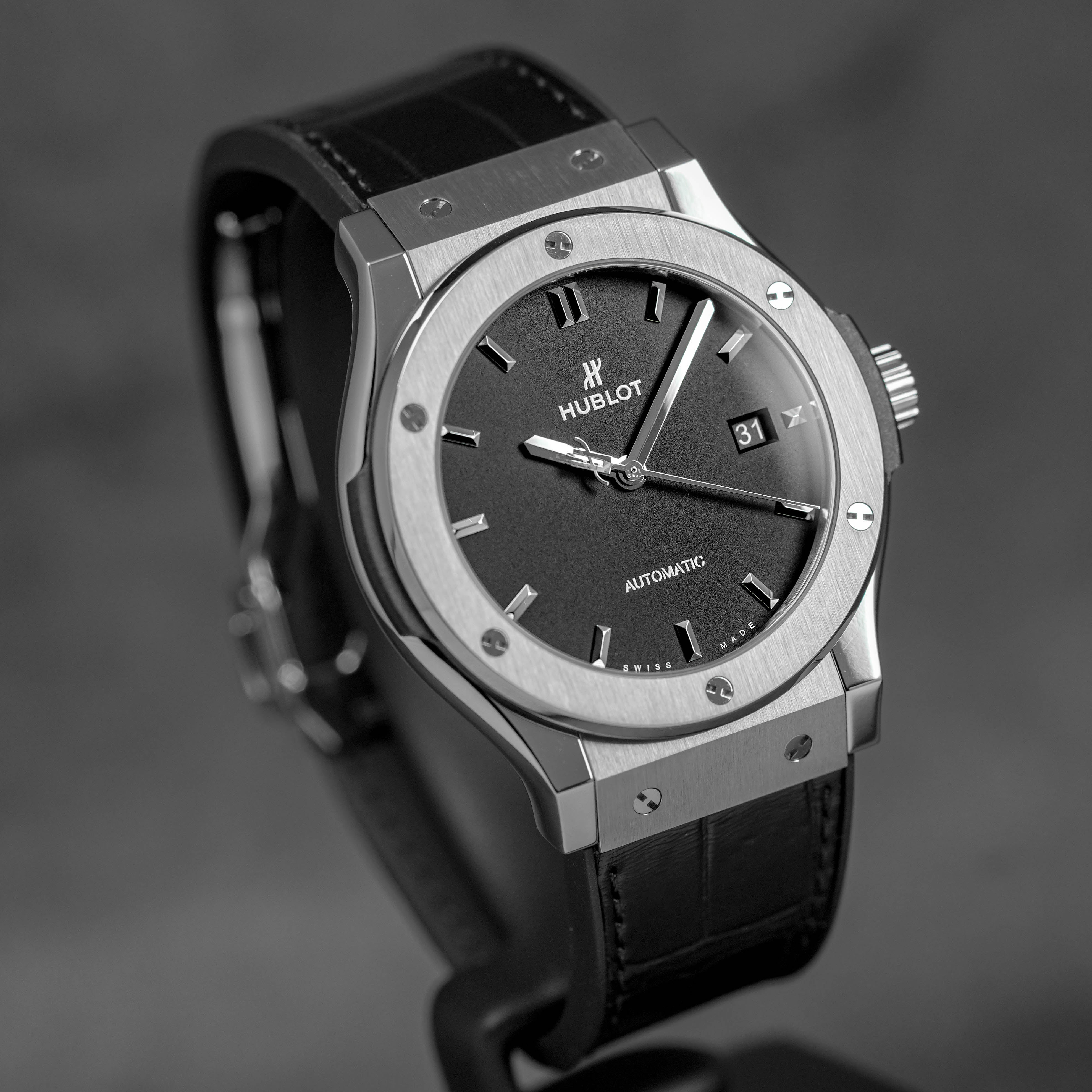 Harga Hublot Classic Fusion 42 Black Terbaru