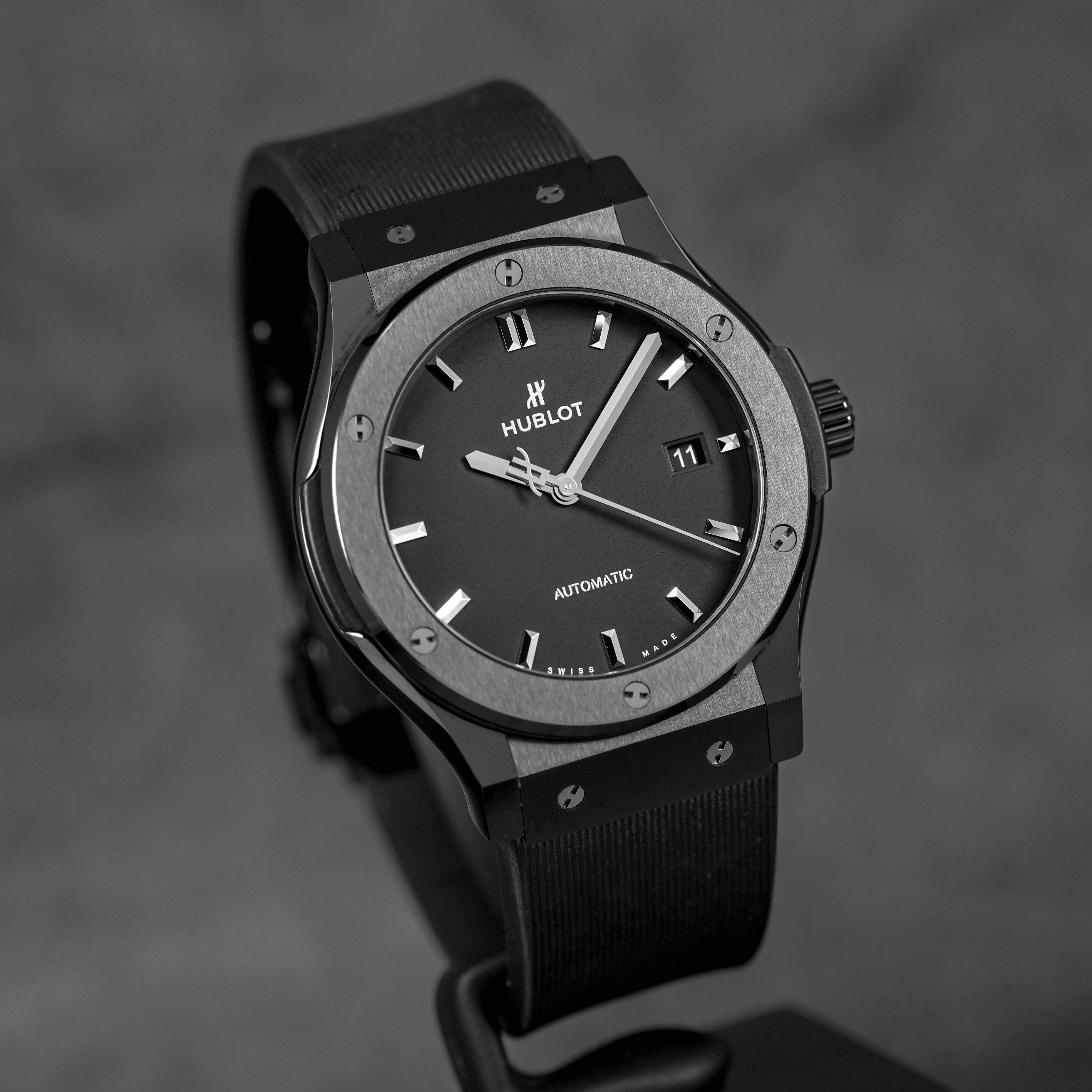 Harga Hublot Classic Fusion 42 Black